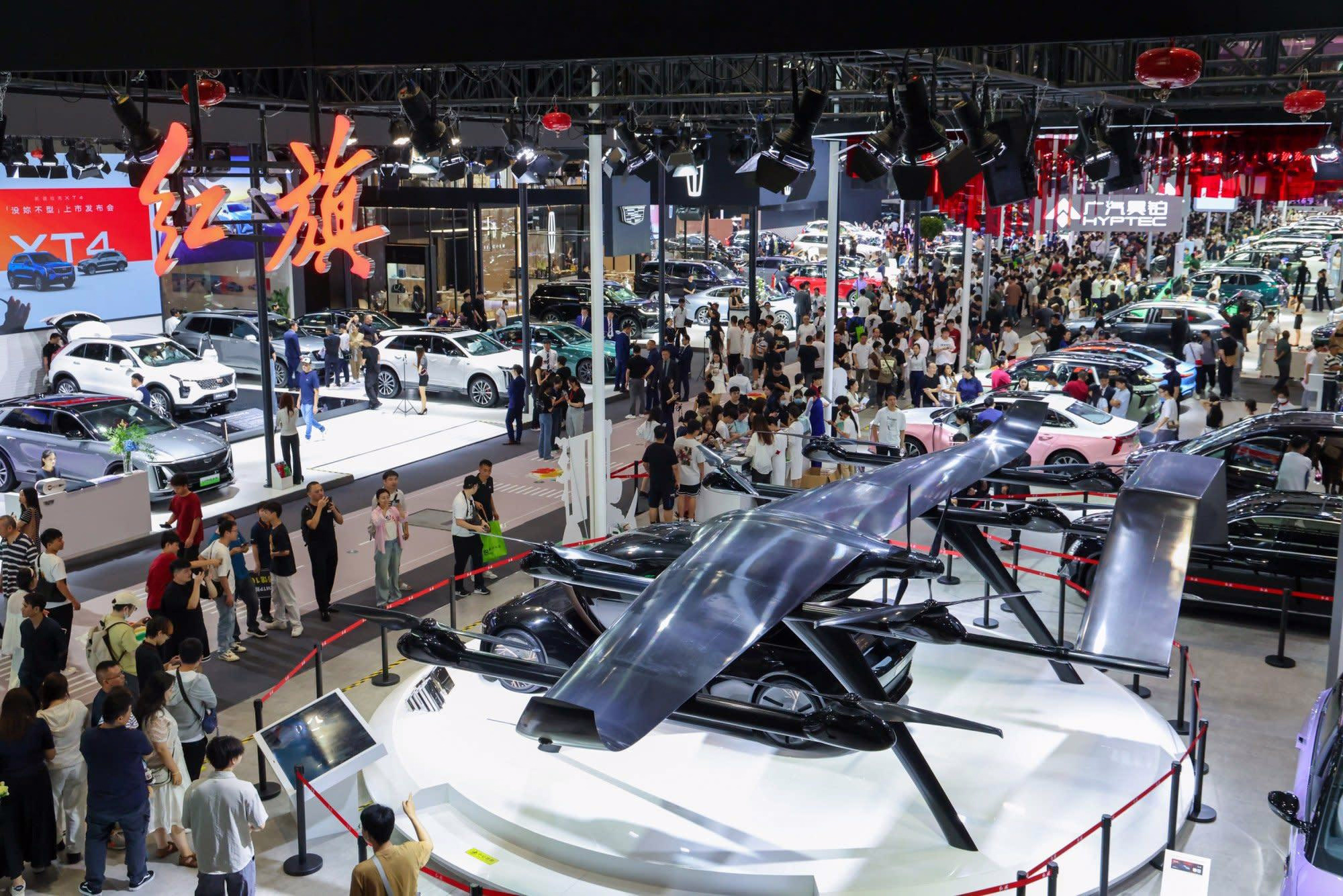 GAC Unveils Govy AirCab Electric Air Taxi Concept at Beijing Auto Show