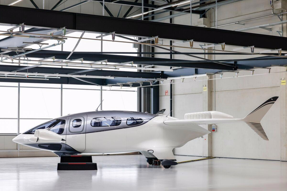 Saudi Arabia Plans Electric Air Taxis for Tourism by 2026