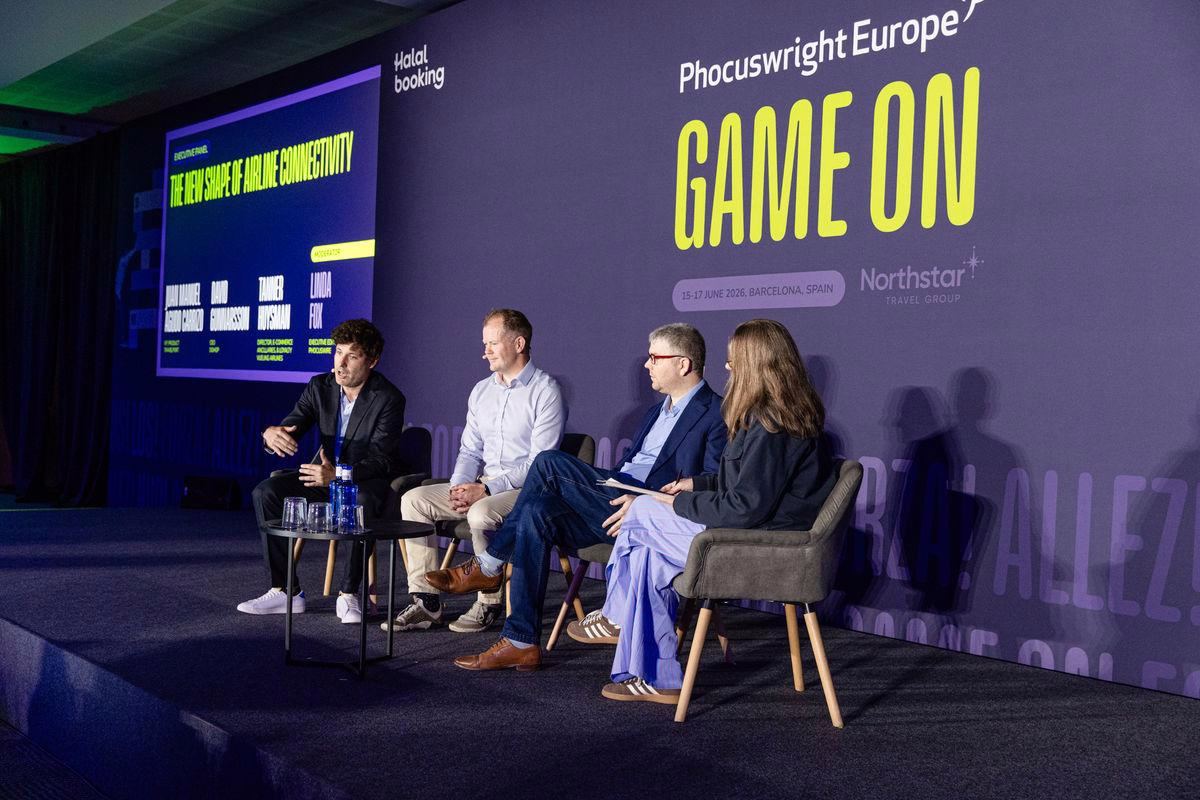 Airlines Adapt Strategies for the AI Era