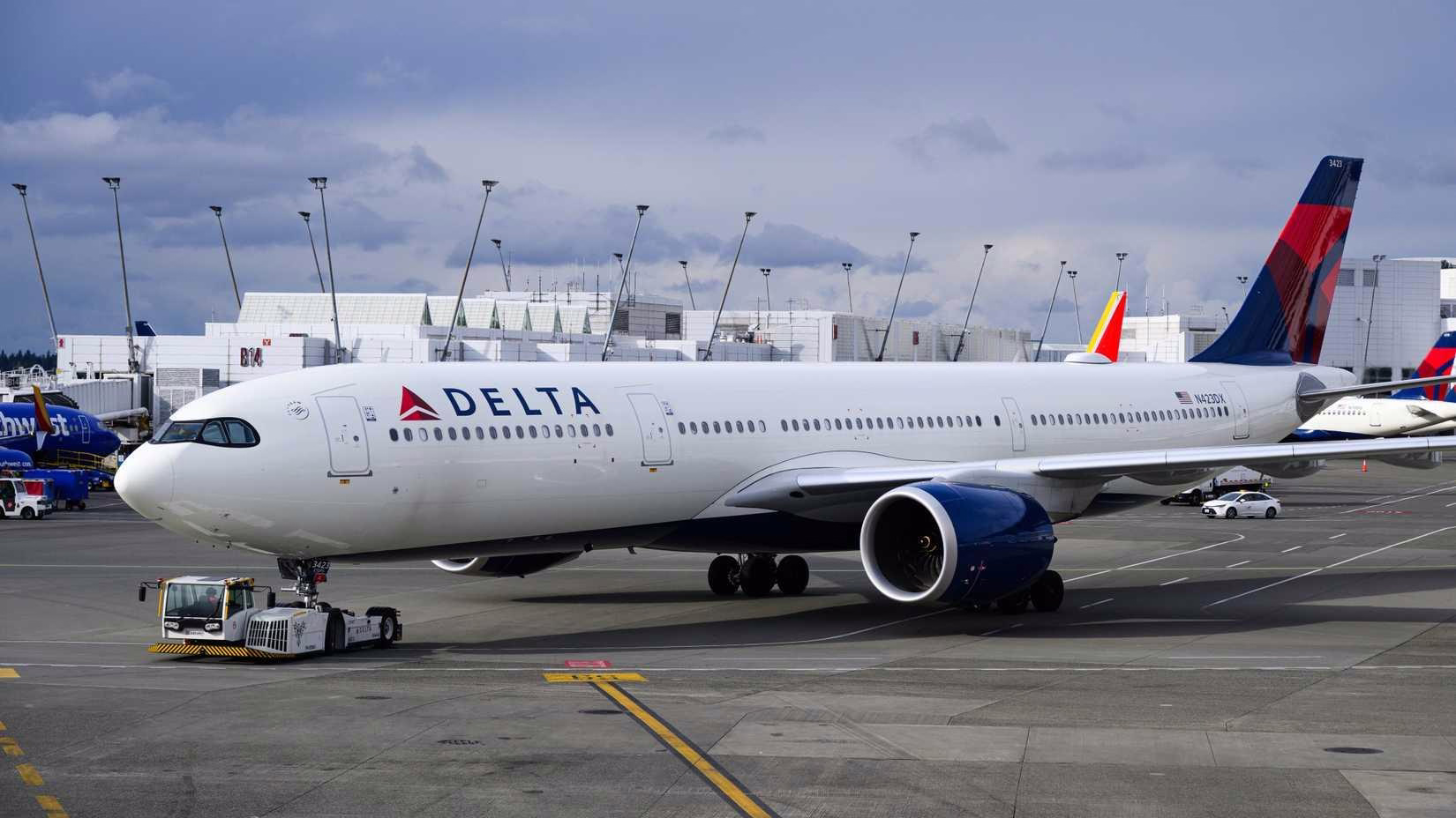 Delta Flight to Atlanta Returns to Brazil Due to Engine Issue