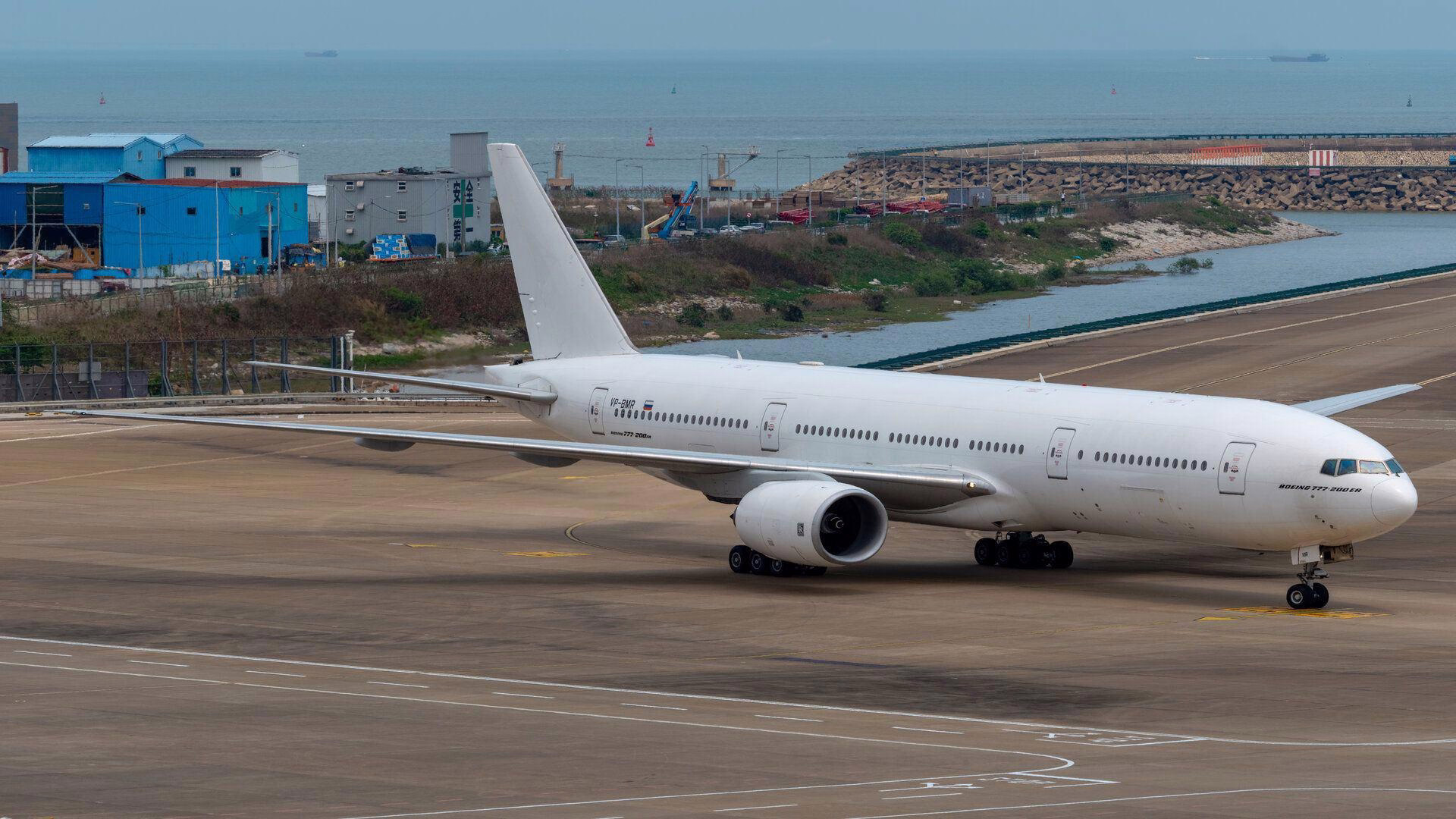 Iran Acquires Five Boeing 777s Through Malagasy Start-Up