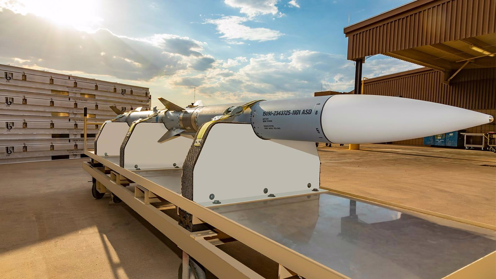 F-22 Fires Longest Recorded AIM-120 AMRAAM Missile Shot