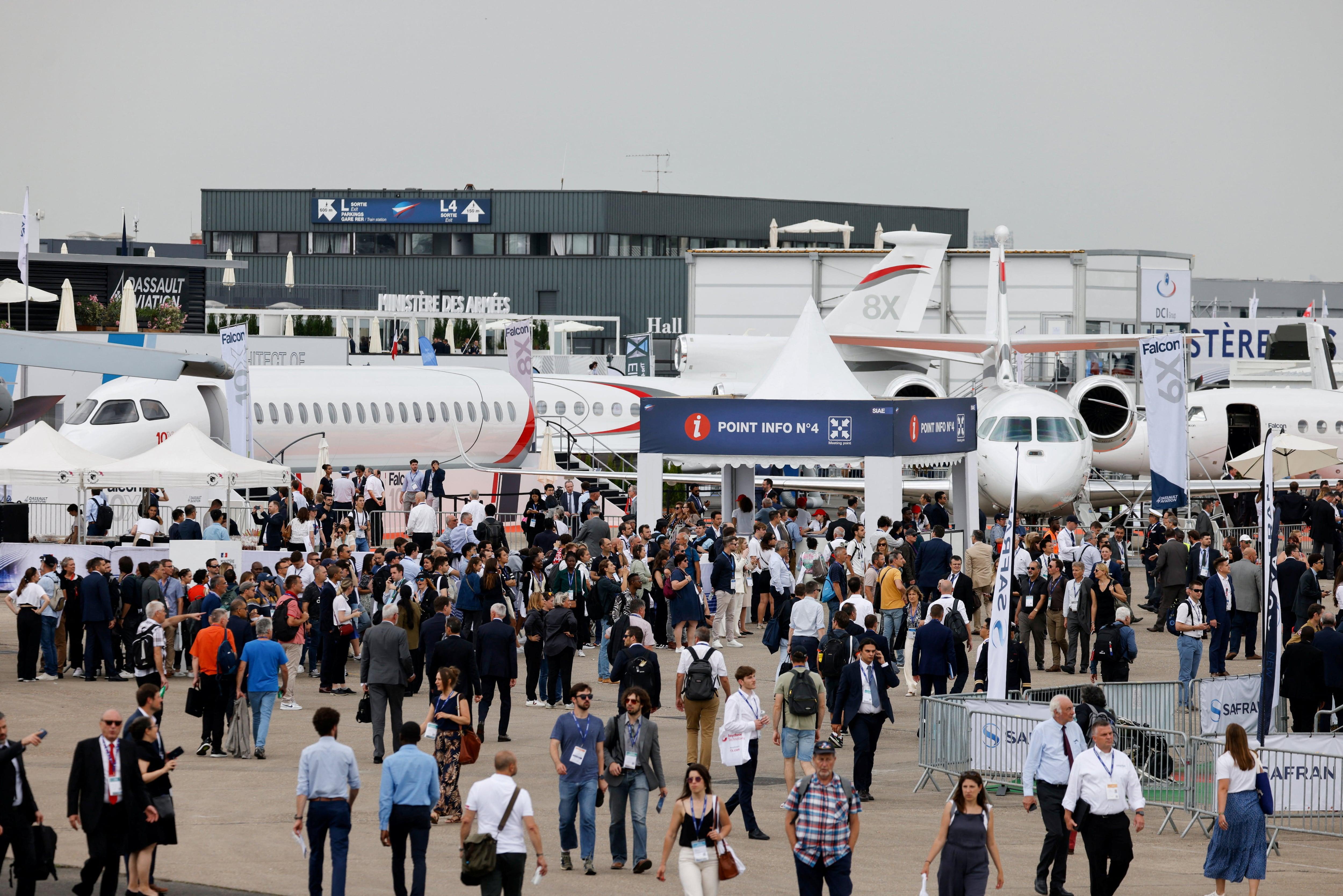 LOT and ANA Confirm Airbus Orders at Paris Air Show 2025