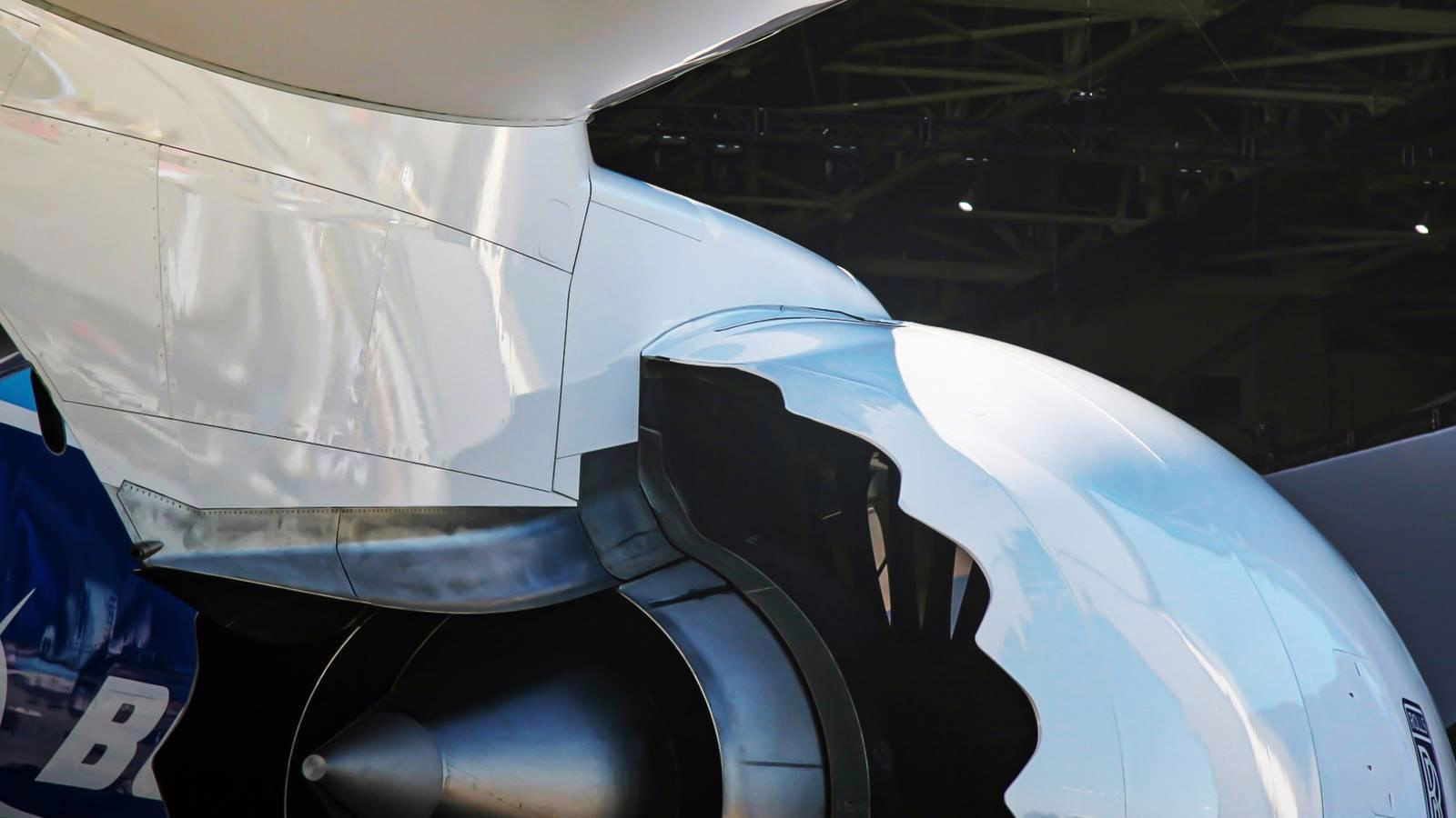 Boeing Removes Engine Chevrons Citing Noise Trade-Off