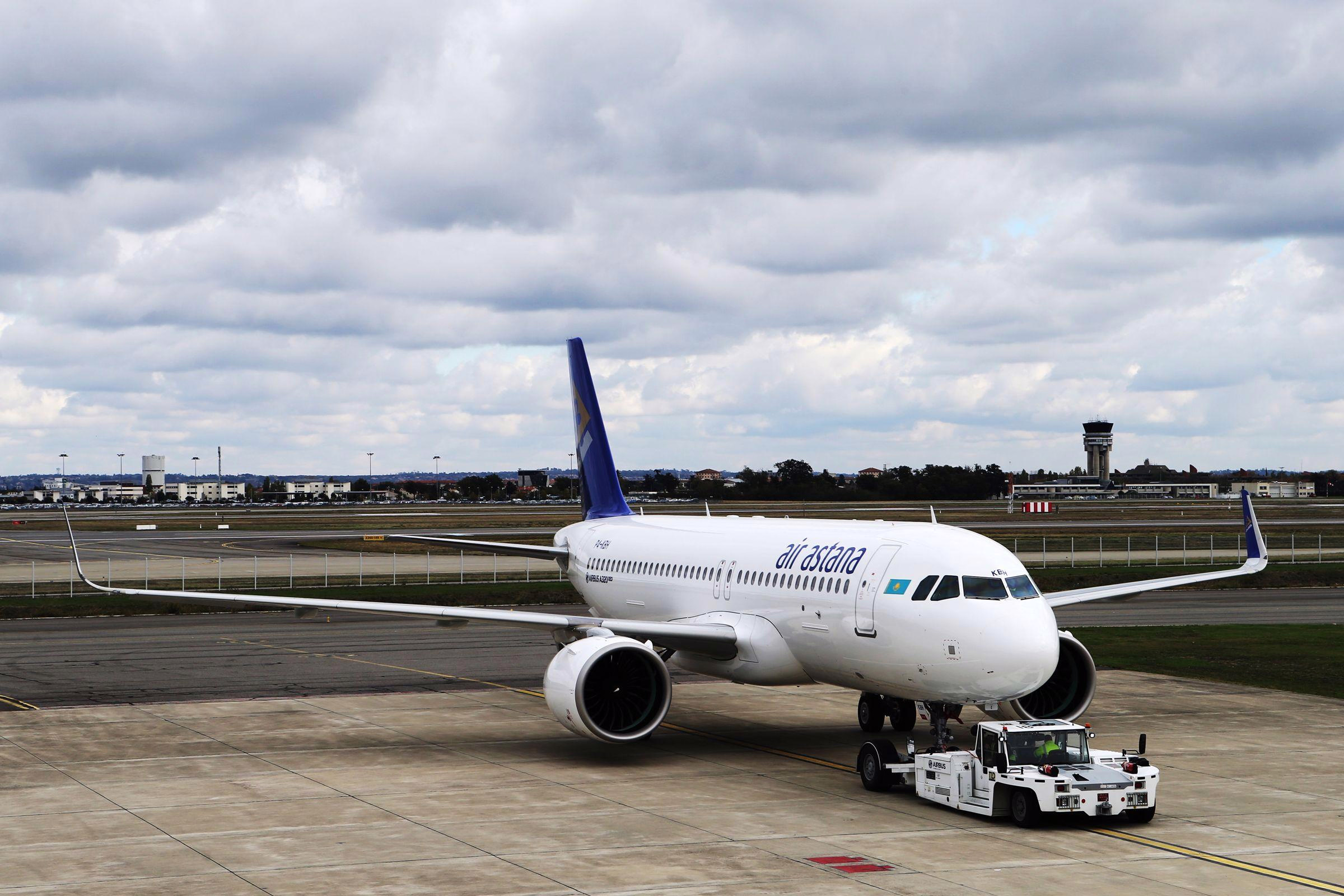 Air Astana flight makes emergency landing in Aktobe after engine failure