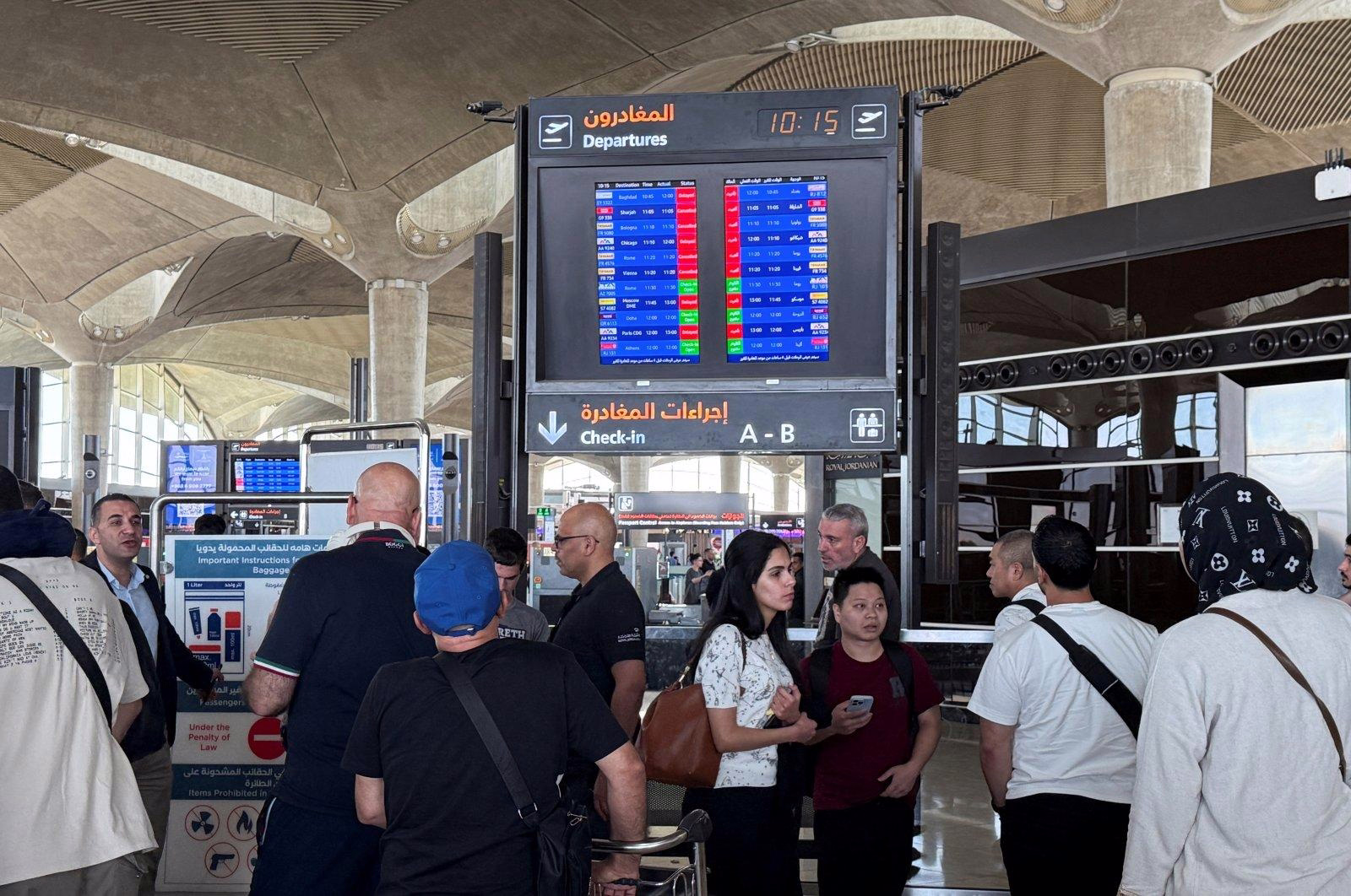 Israelis Detained in Malaysia During Layovers After Following AI Travel Advice