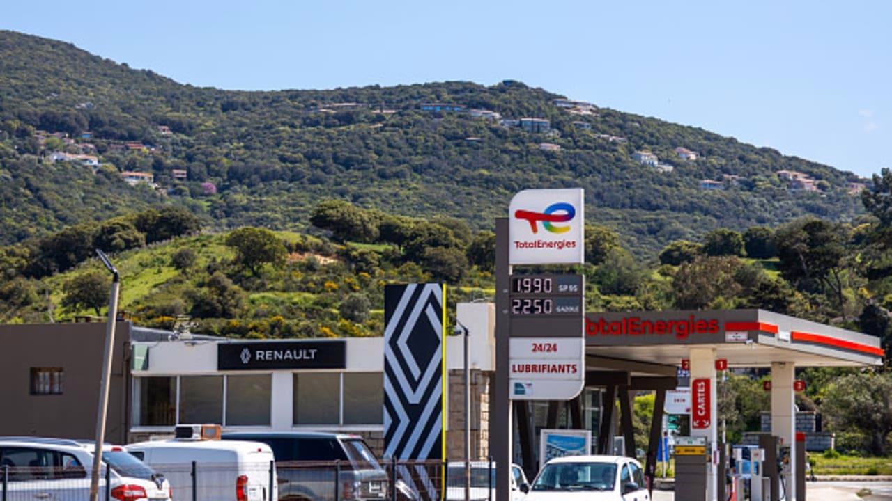 Global Fuel Shortages and Rising Energy Costs Impact Multiple Countries Amid Geopolitical Tensions