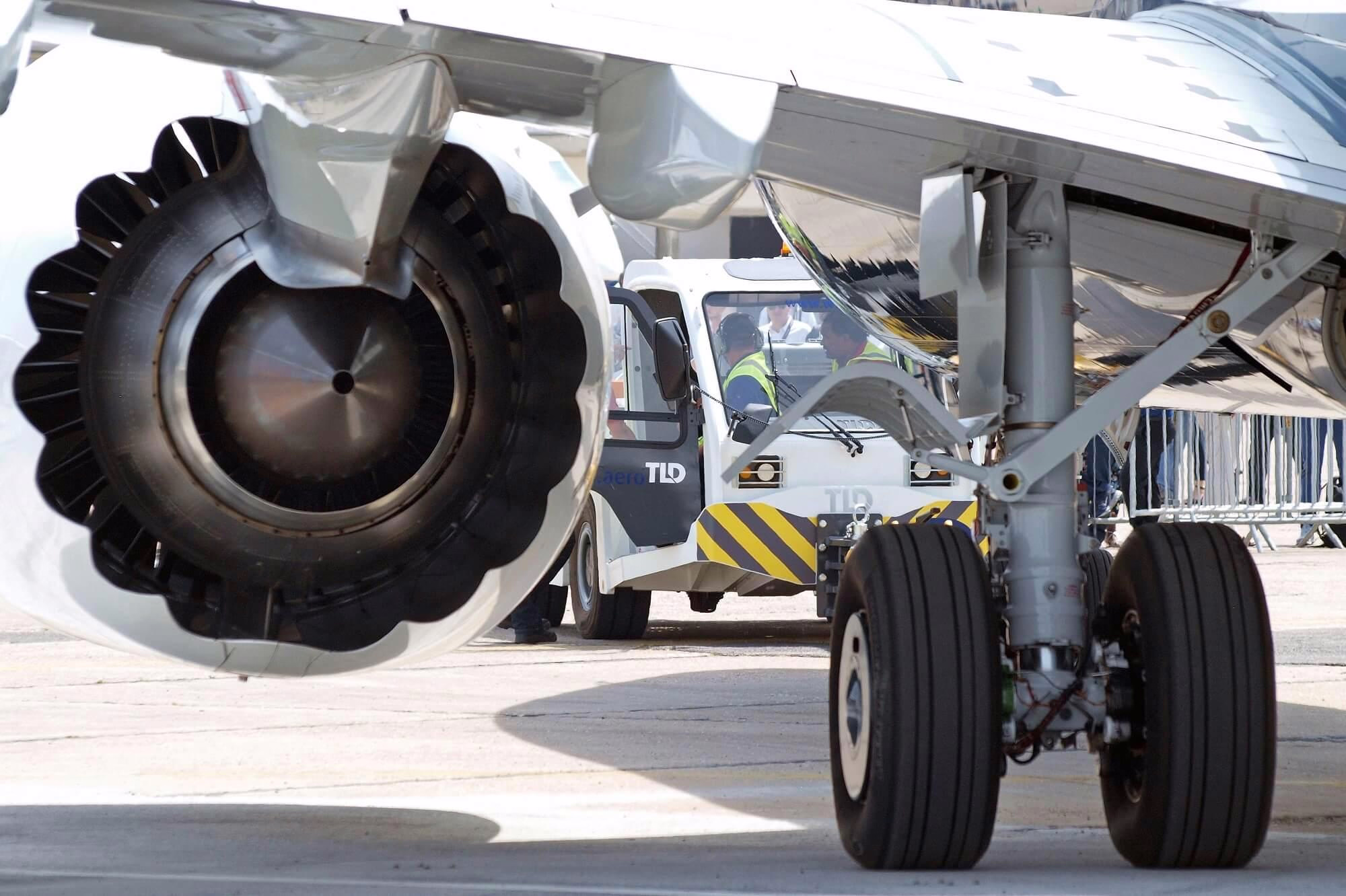 Boeing Signs Major Landing Gear Exchange Deal at Singapore Airshow