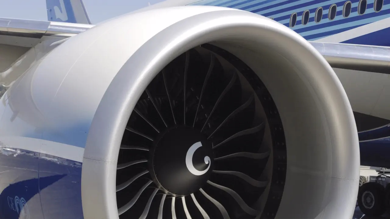 The Reason Behind the Boeing 777’s Large Engines