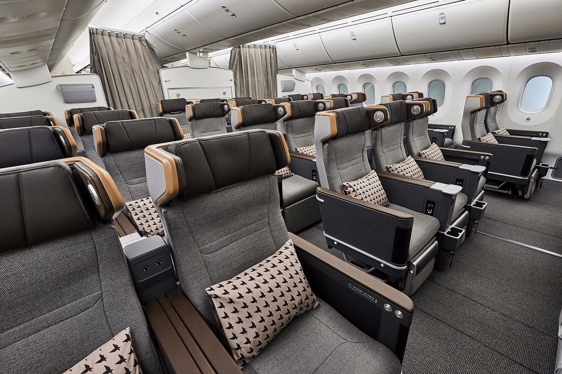 Singapore Airlines Leads Asian Carriers in Fleet Modernization and Service Innovation