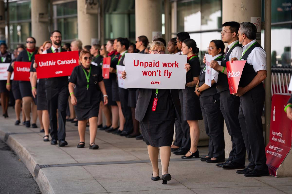 Air Canada to ground most flights amid looming flight attendant strike