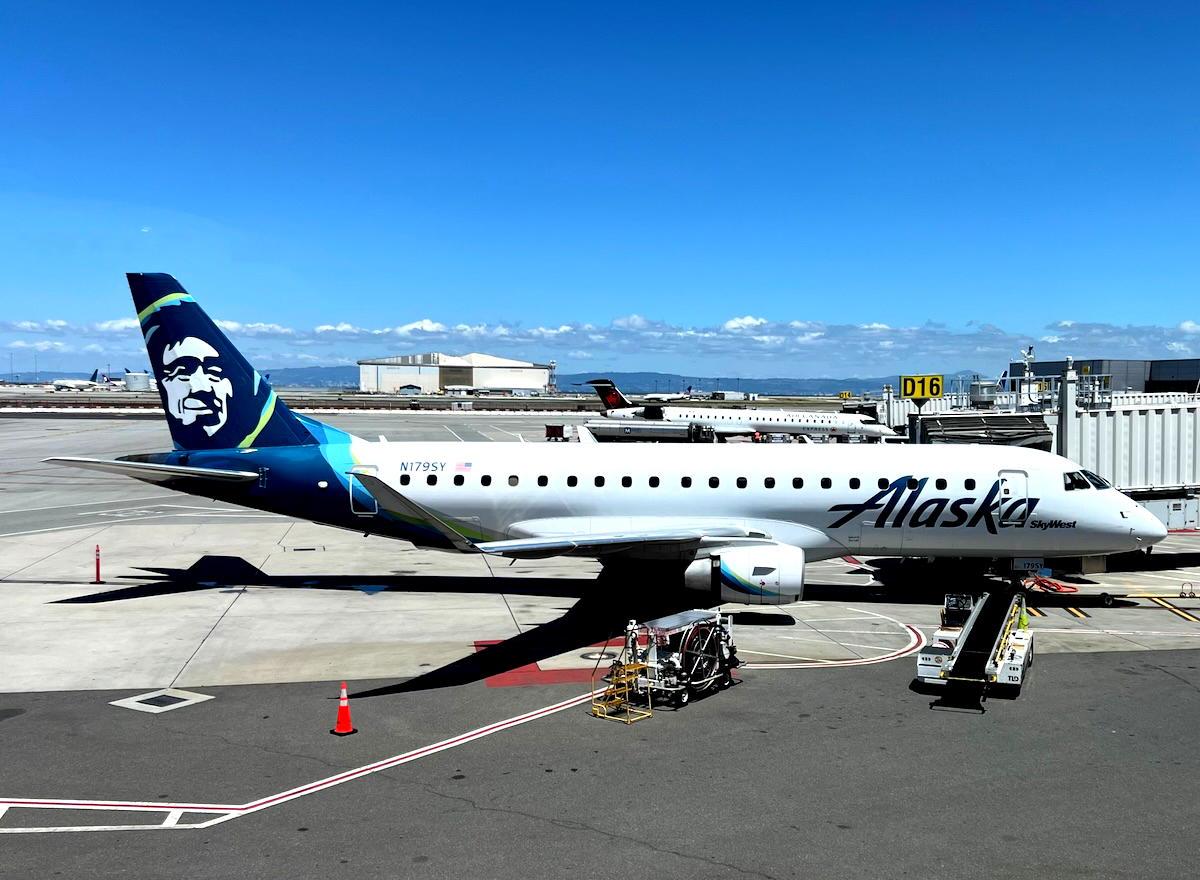 Alaska Airlines Reduces Summer Schedule Amid Embraer Delivery Delays