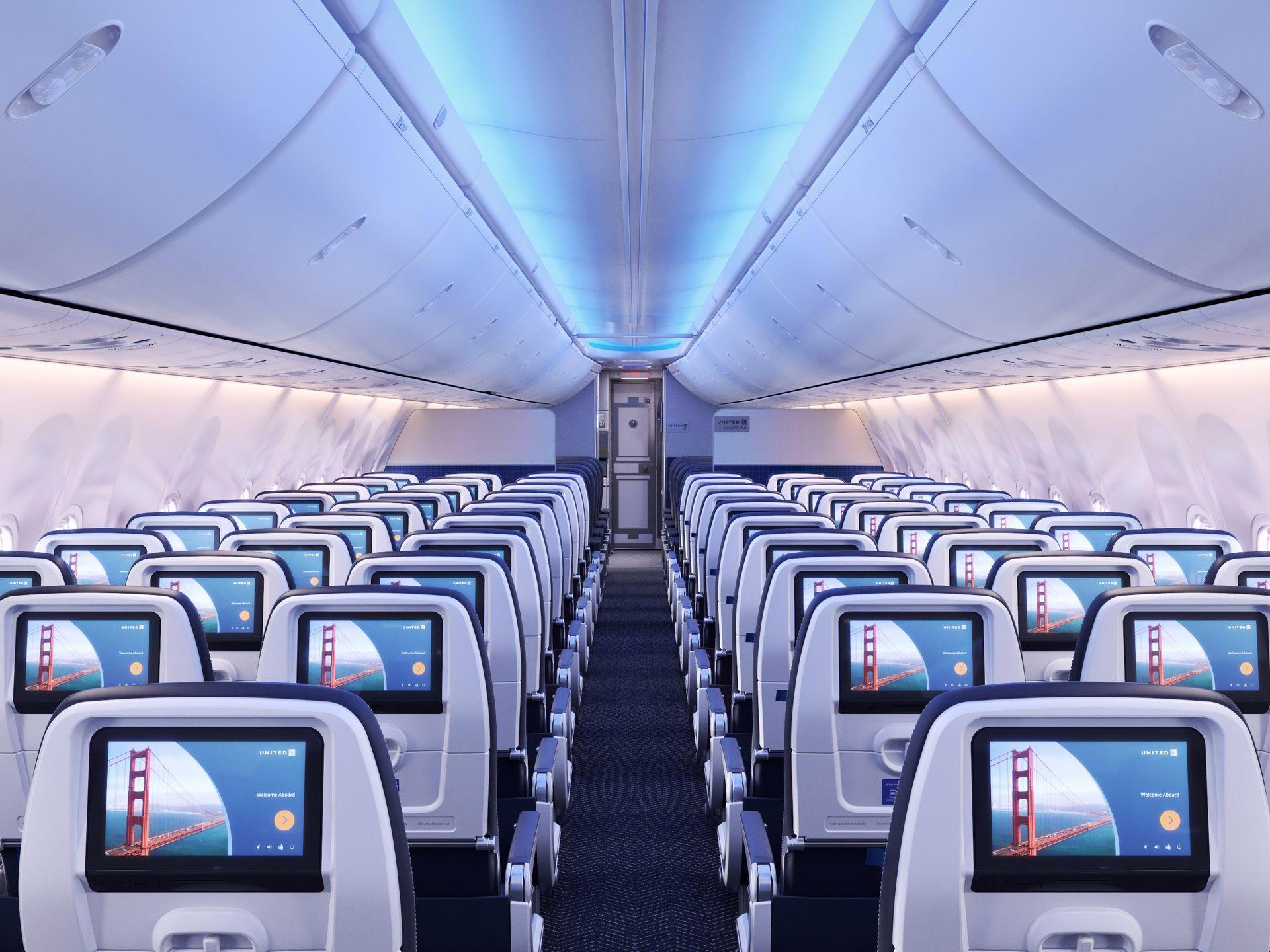 United Airlines: A History of a Major U.S. Carrier