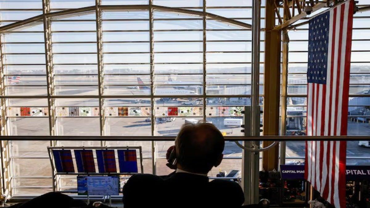 AI Analyzes Nationwide Air Traffic Risks After Reagan Airport Crash, Duffy Says