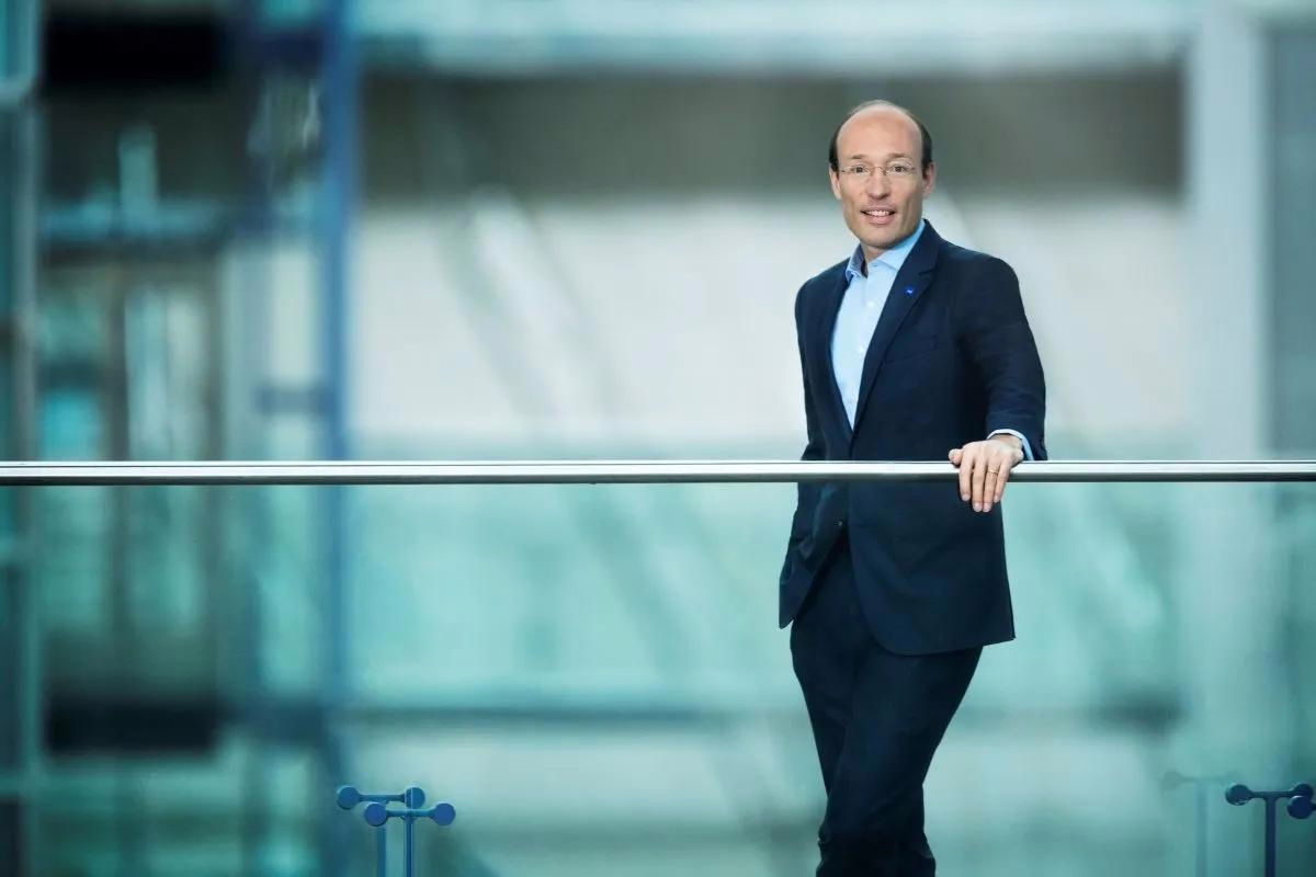 Air Canada Names Anko Van der Werff as CEO