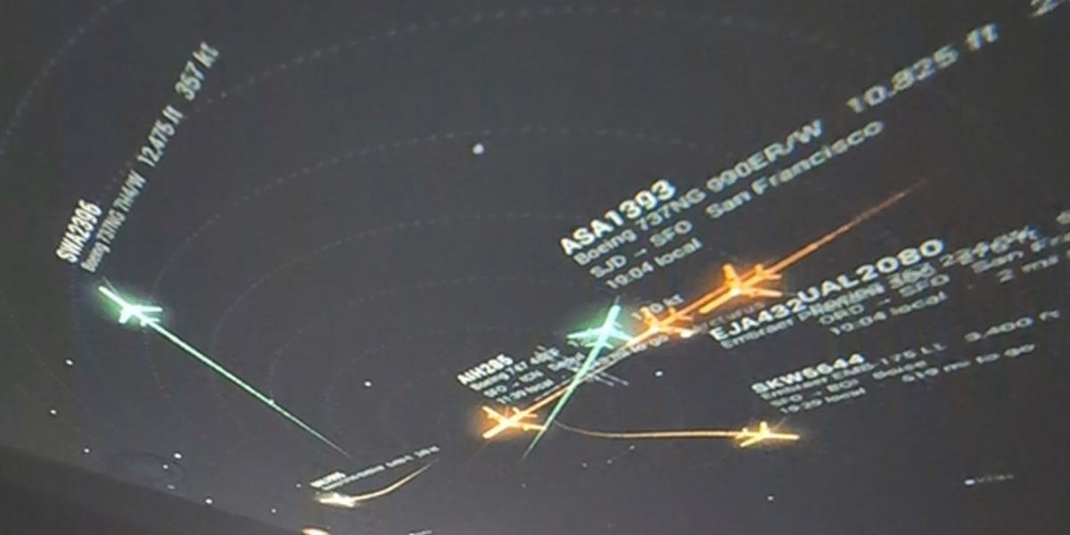 Developer Projects Live Flight Tracker Onto Ceiling