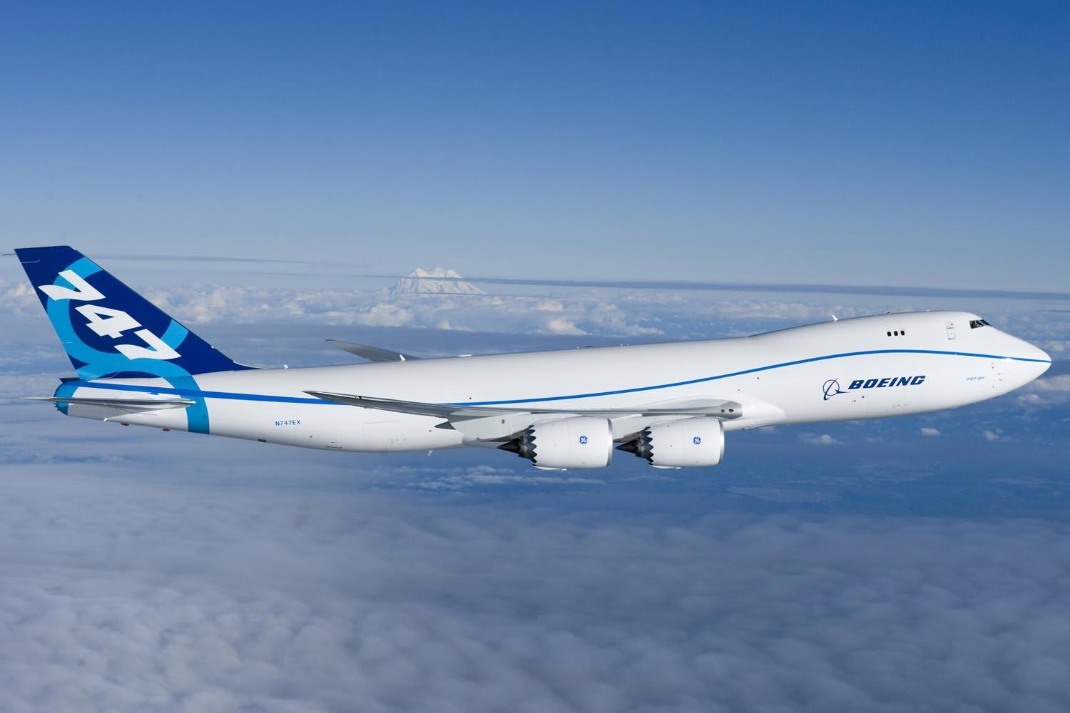 USAF Pilot Explains Why the Boeing 747 Lost the Fly-Off Tanker Competition