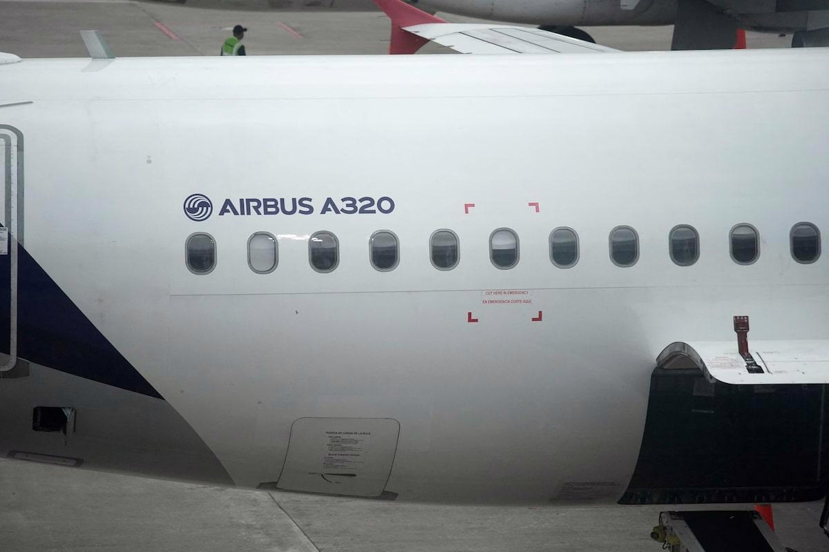 Two Chinese Airlines Announce Plans to Order Airbus A320neos