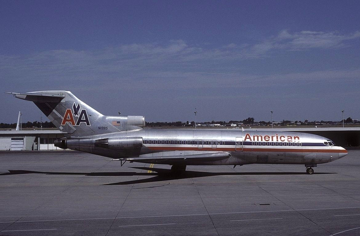 Why Boeing Designed the 727 with Three Engines
