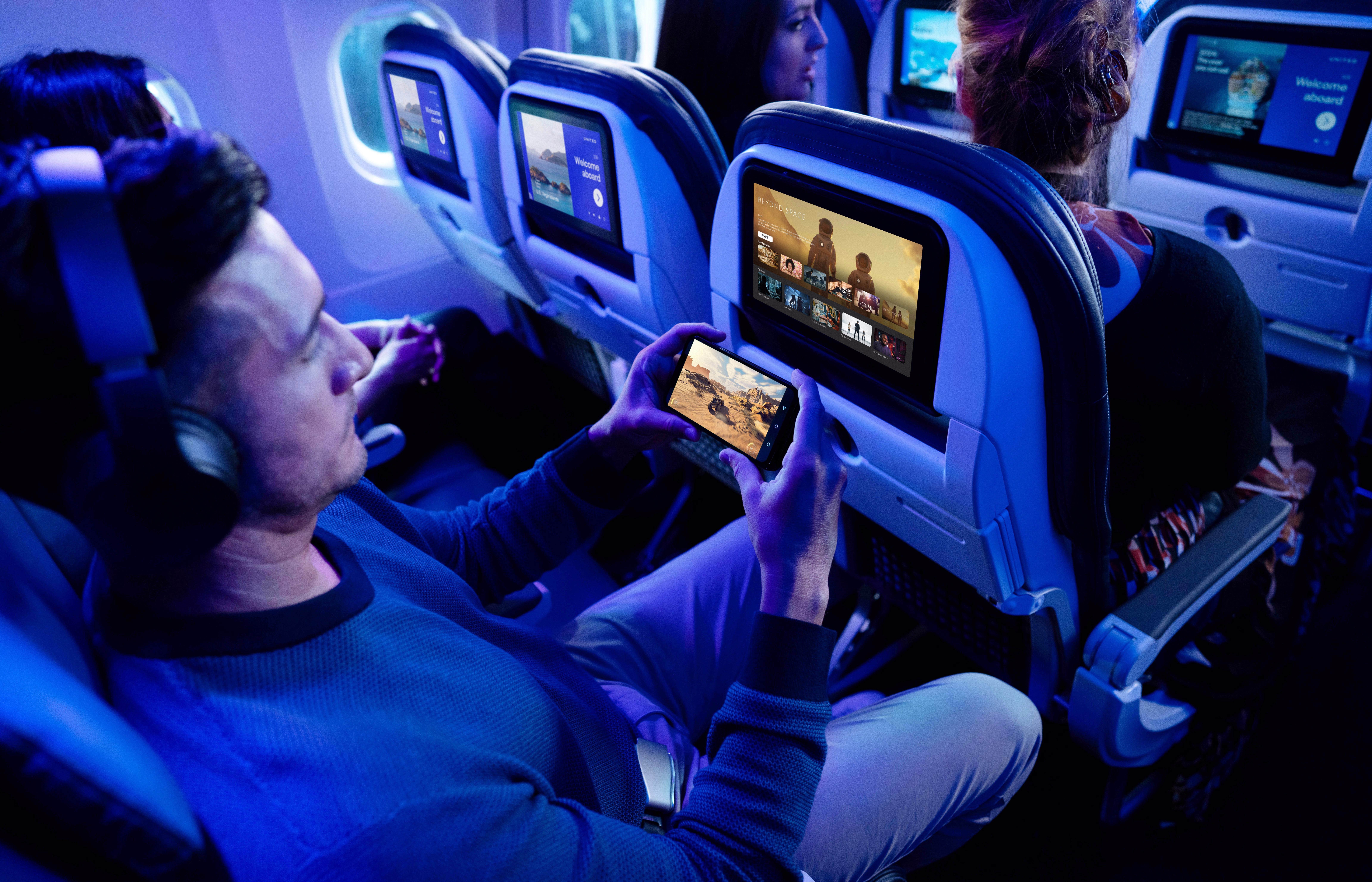 Emirates to Install Starlink for Free Onboard Wi-Fi Starting November