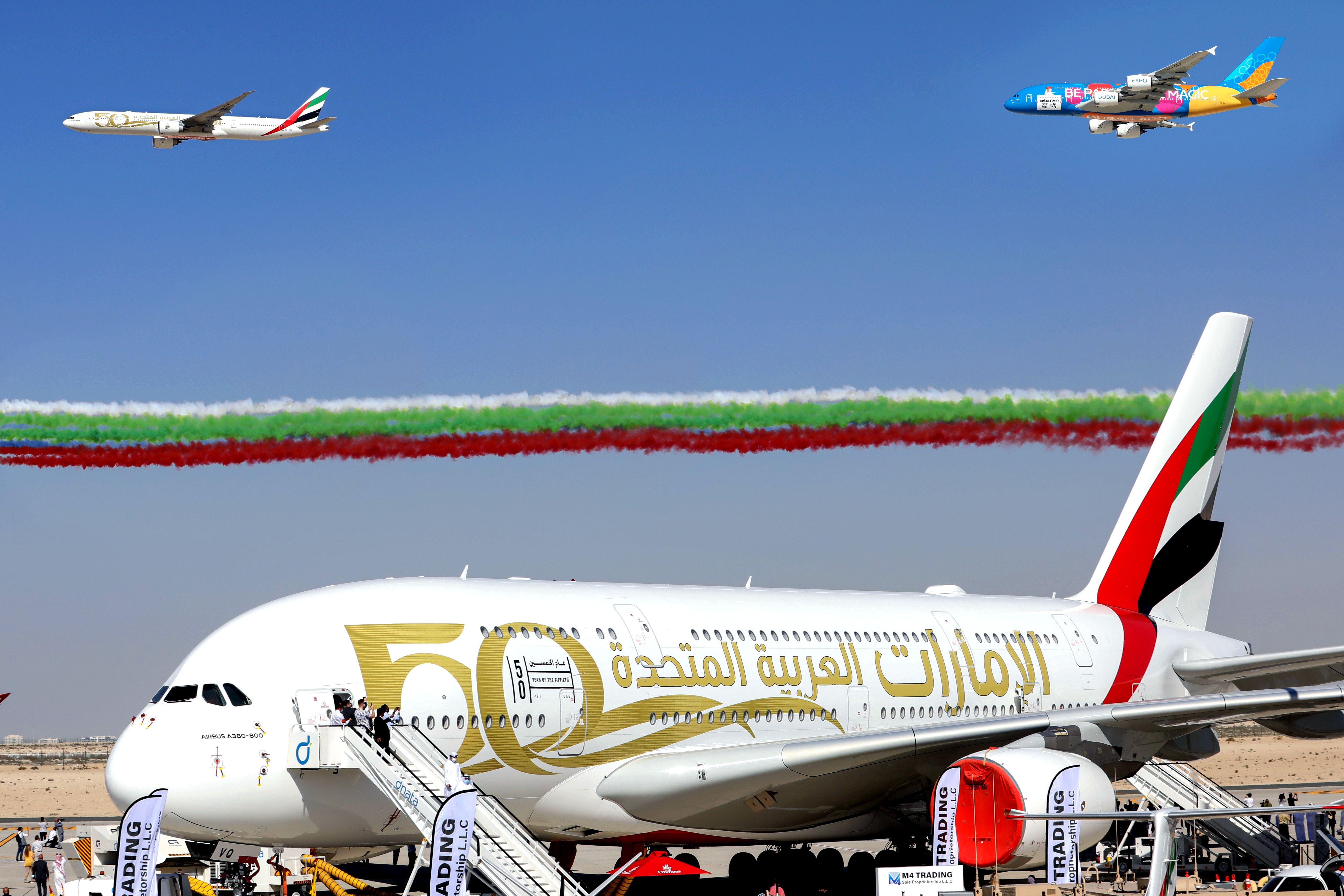 How the Boeing 777-300ER Compares to the Airbus A380 in Size