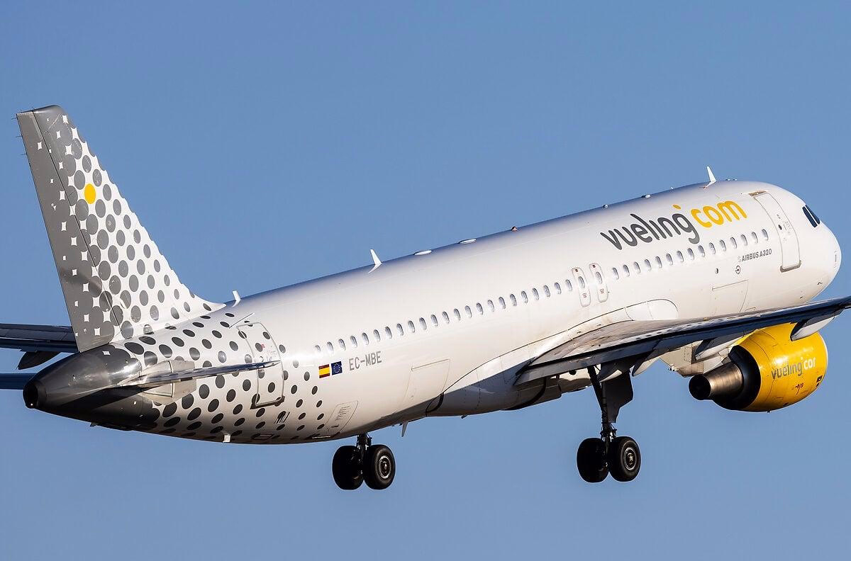 Deucalion Acquires Vueling-Leased A320 Aircraft