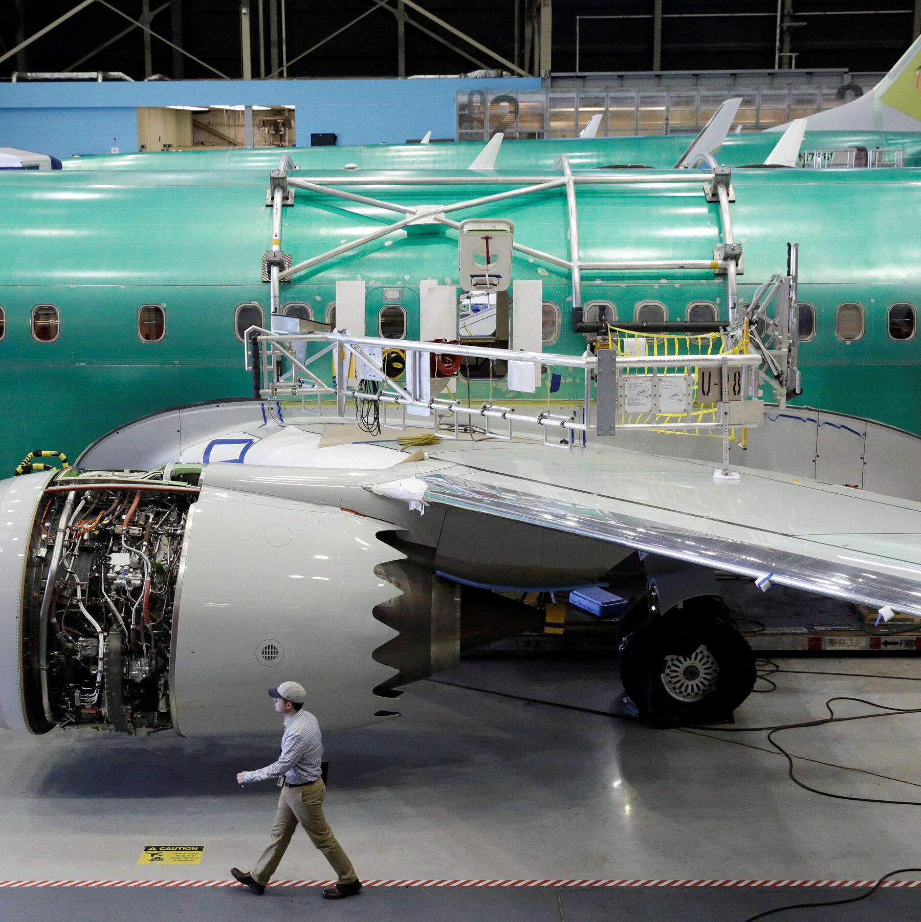 Challenges Boeing Faced After Designing the 737 MAX for Larger Engines