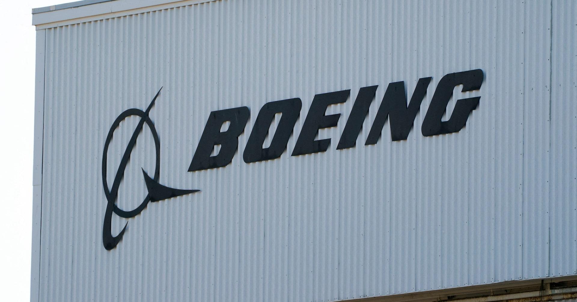 UK to Announce $10 Billion Boeing Order, U.S. Commerce Secretary Says