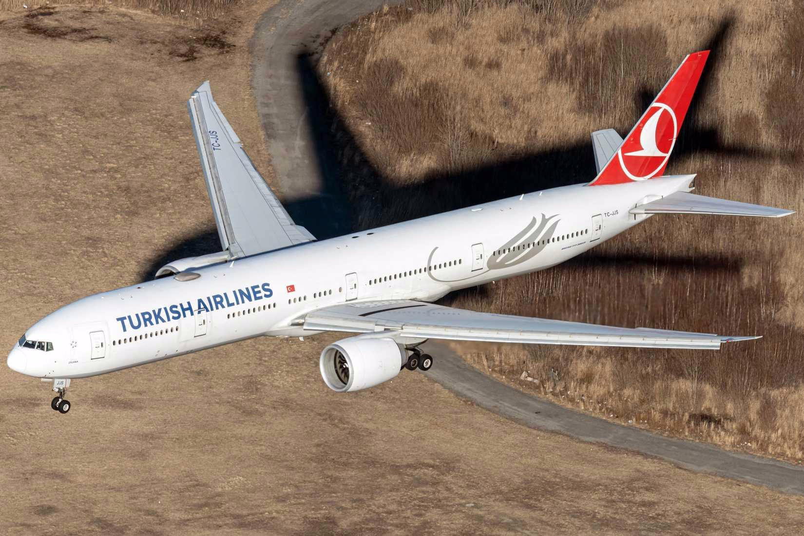 Why Turkish Airlines Operates the 492-Seat Boeing 777 on Short Flights