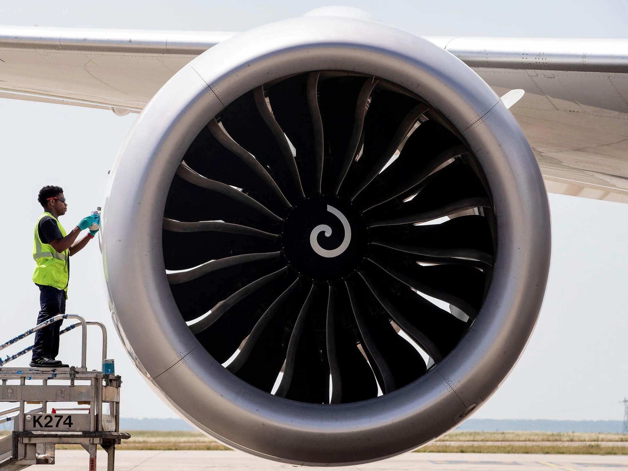 Rolls-Royce CEO Anticipates 787 Market Share Recovery as Trent 1000 Repairs Progress
