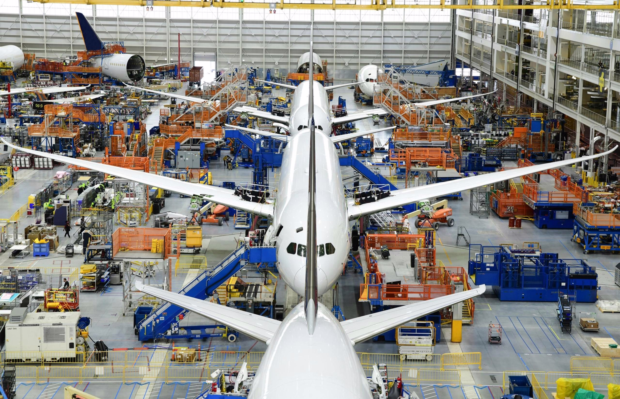 New commercial aircraft orders reach 13-year high in Q1 2026