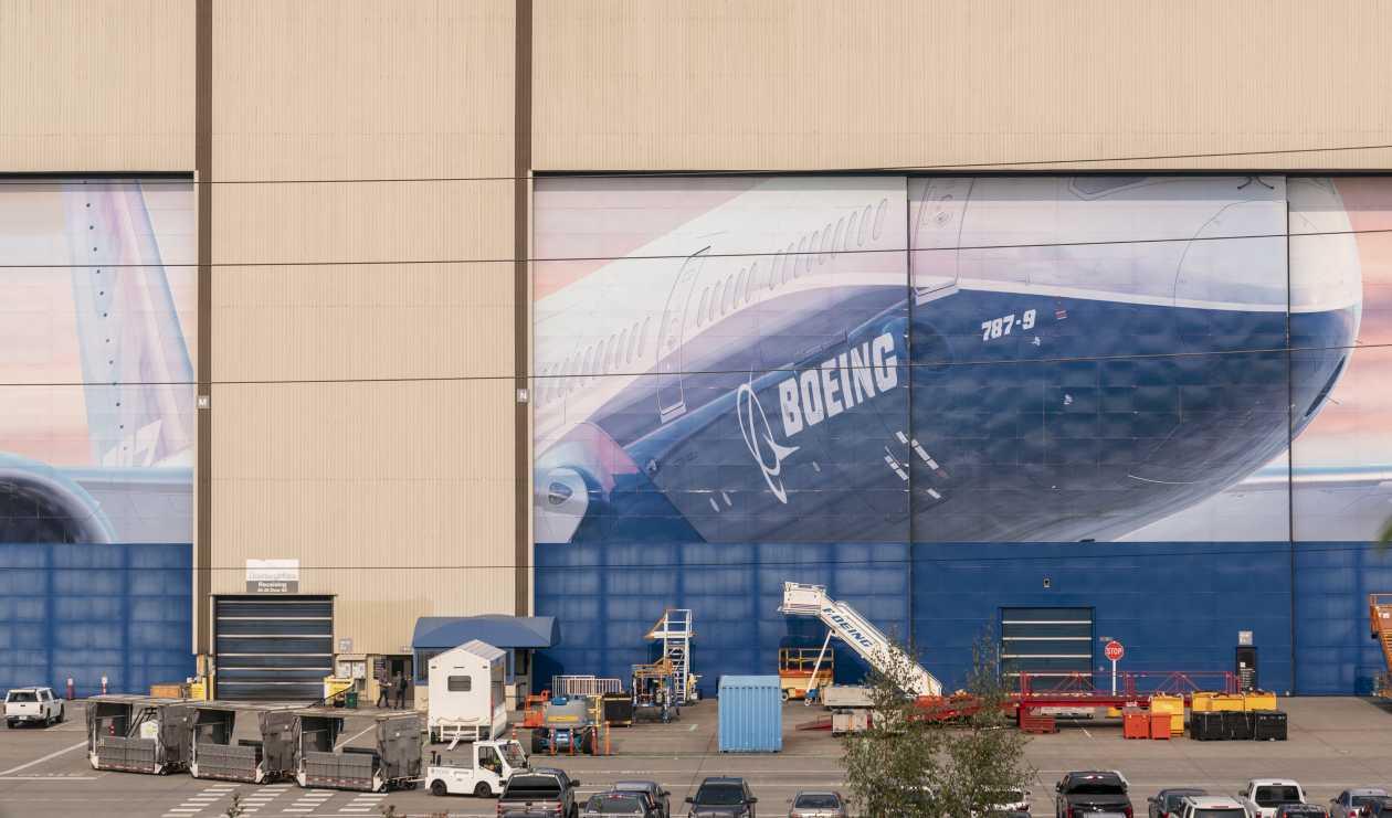 Air India Boeing 787 Crash Cuts $10 Billion From Market Value