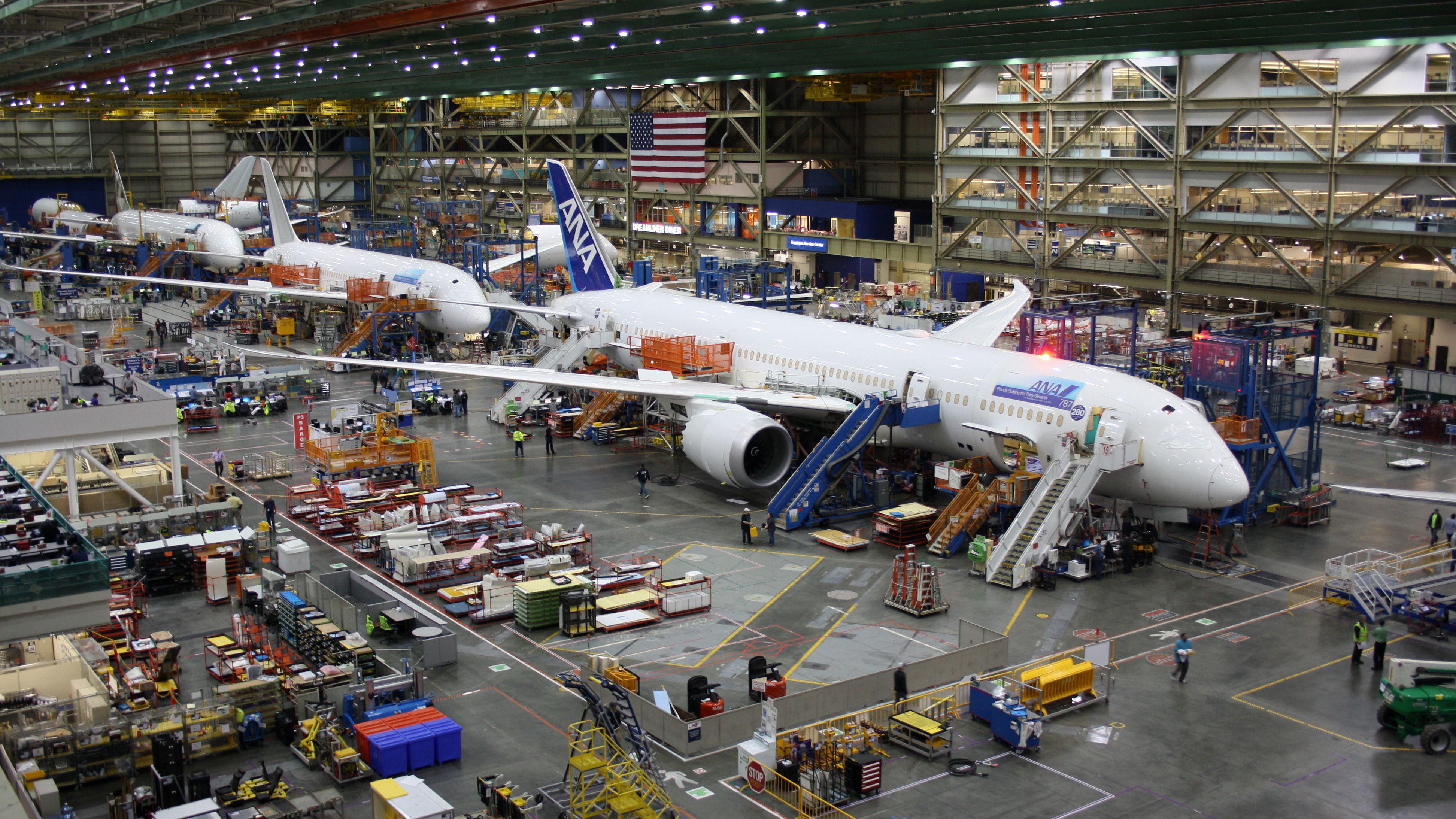 Airlines Struggle with Ongoing Supply Chain Disruptions