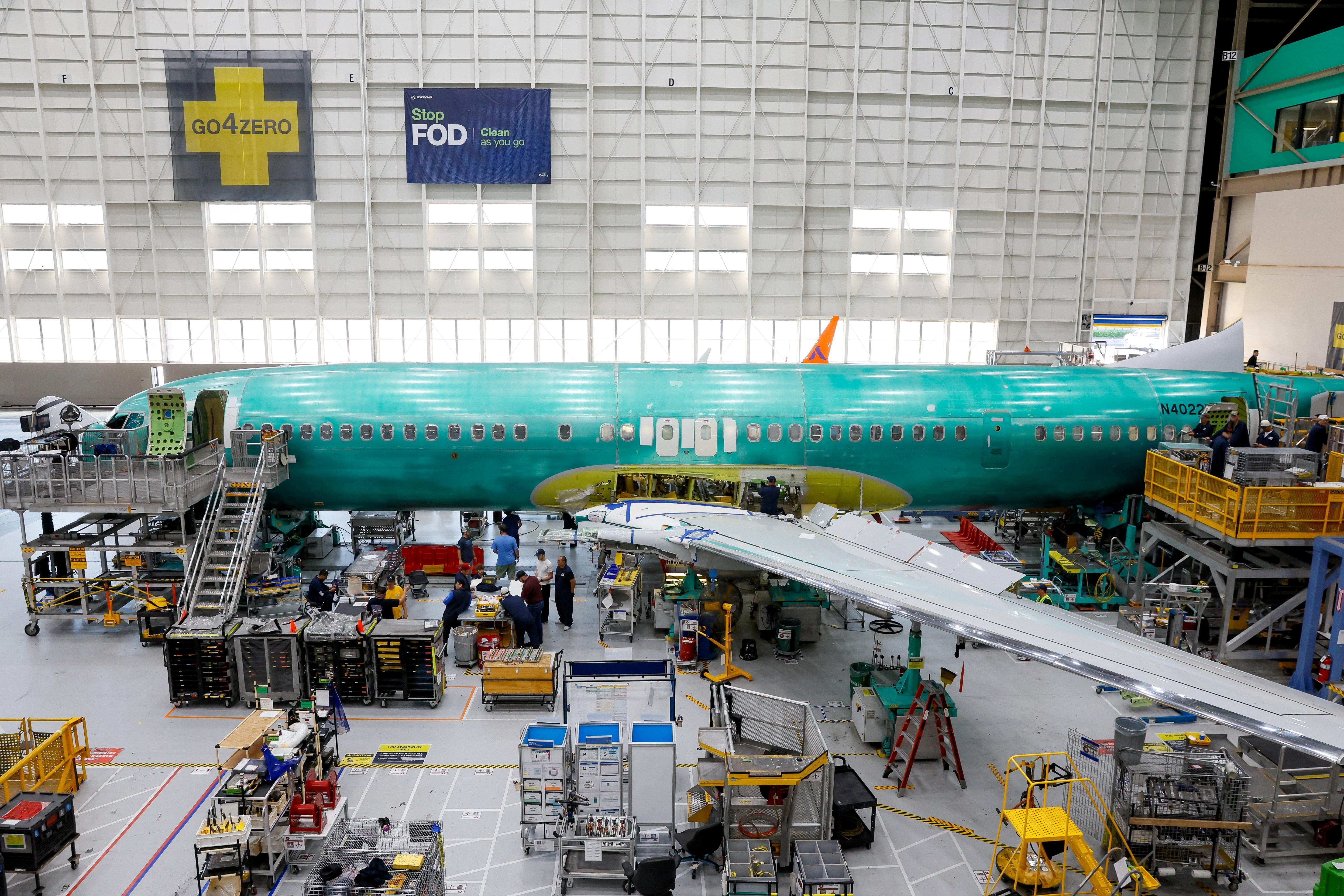 China Weighs Purchase of 500 Airbus Jets, Challenging Boeing