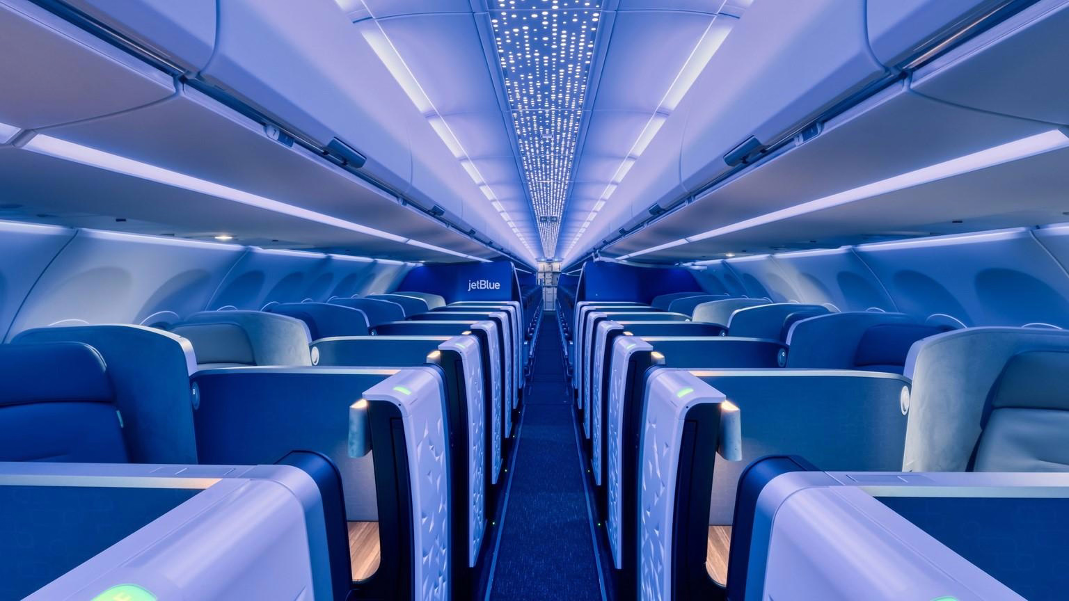 JetBlue Becomes First U.S. Airline to Operate Transatlantic Flights Using Single-Aisle Jets