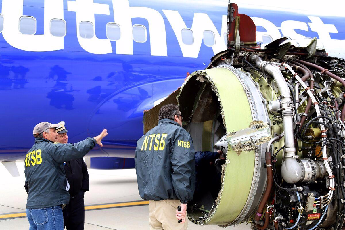 Southwest Airlines Boeing 737 Returns to Austin After Engine Damage