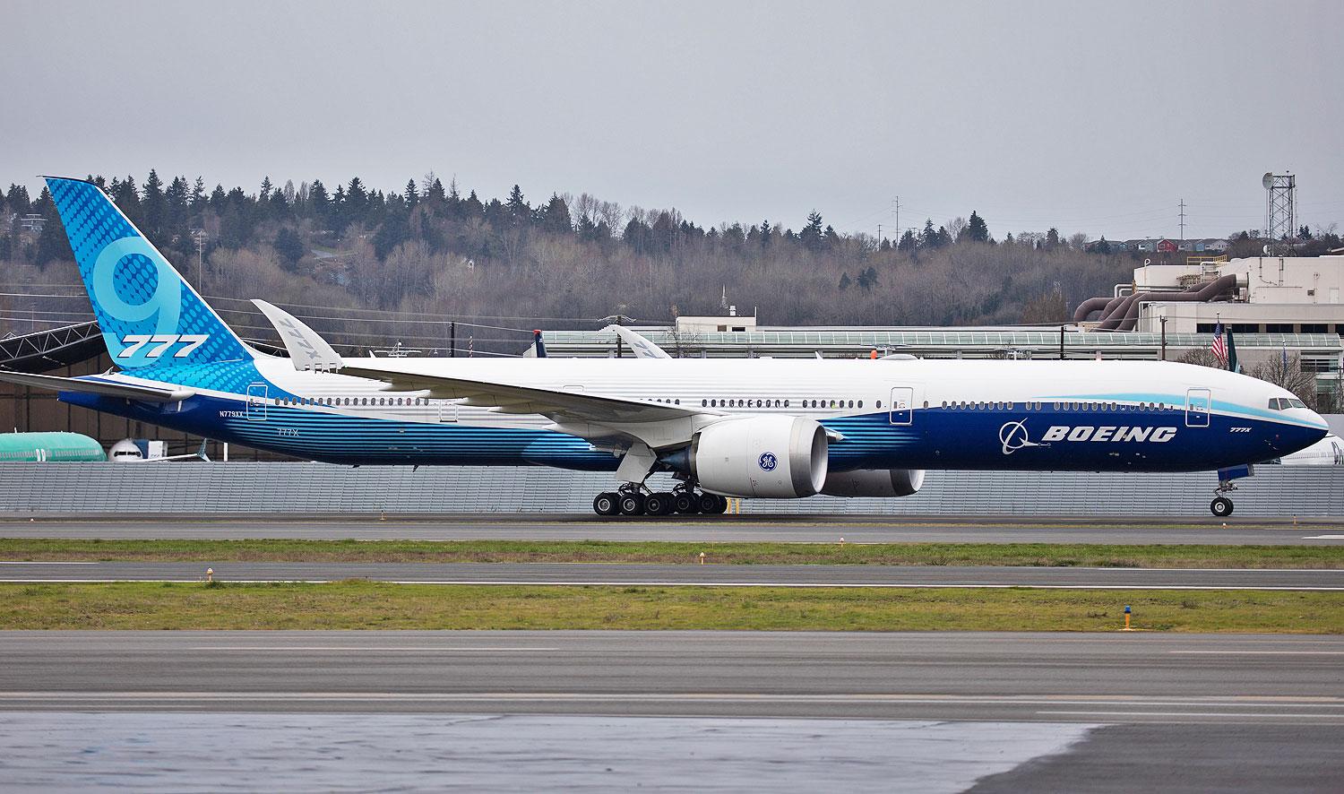 Boeing marks 30th anniversary of first 777 delivery
