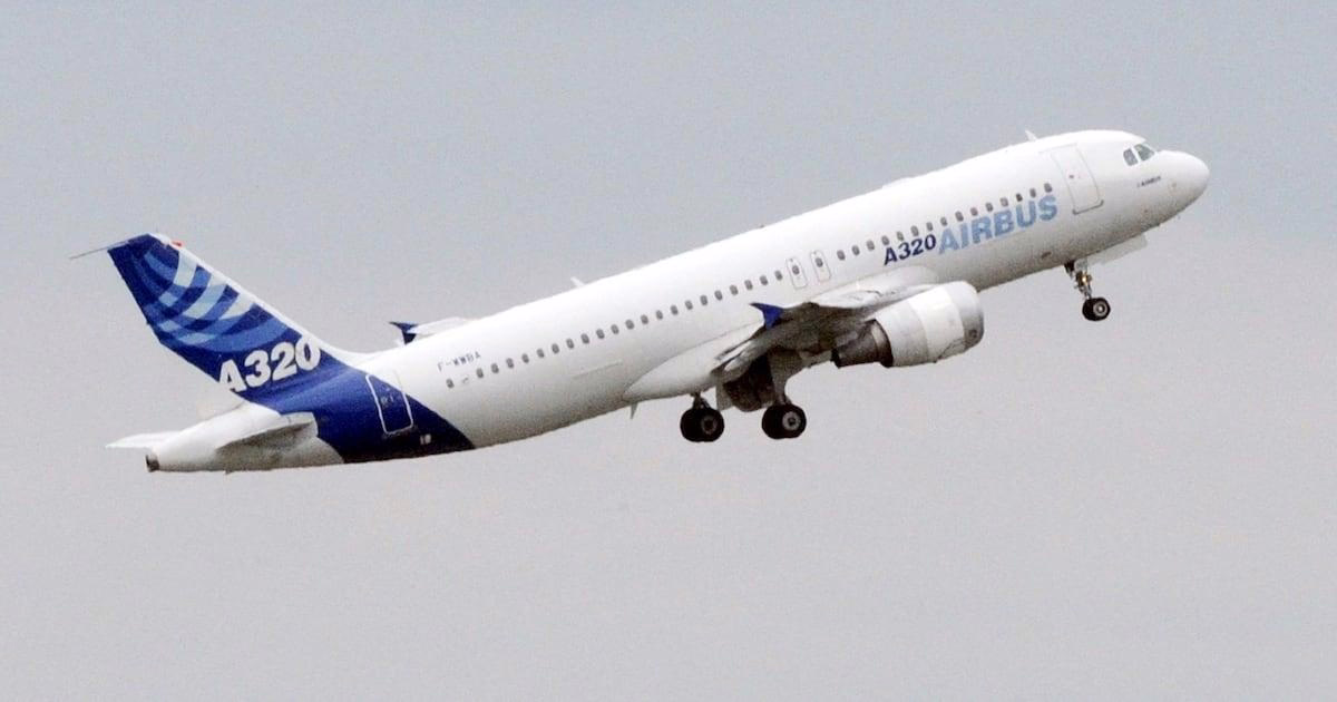 Airbus Lowers Delivery Forecast Amid Problems with Best-Selling Jet