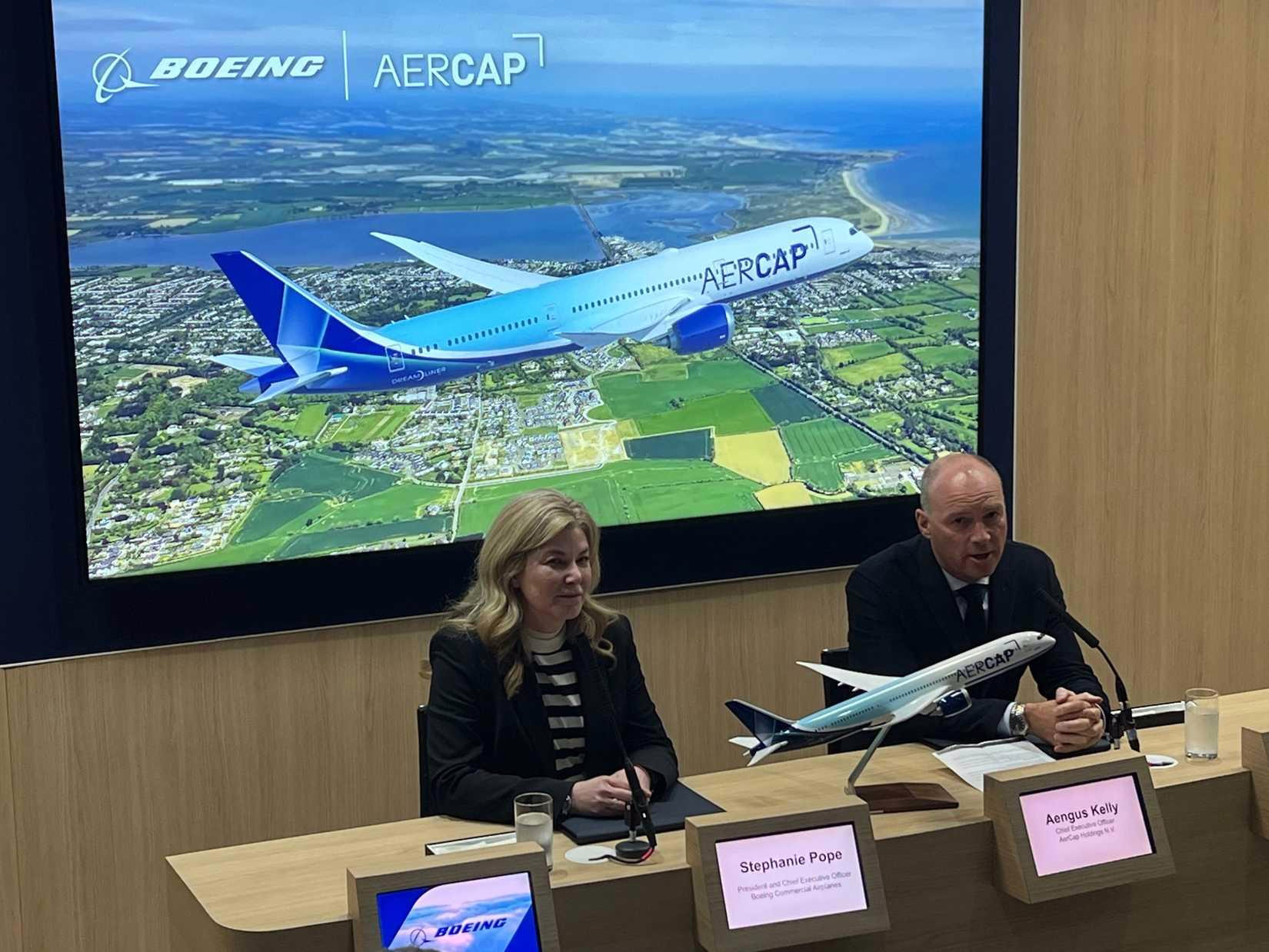 Major Lessor Orders 15 Additional Boeing 787 Dreamliners