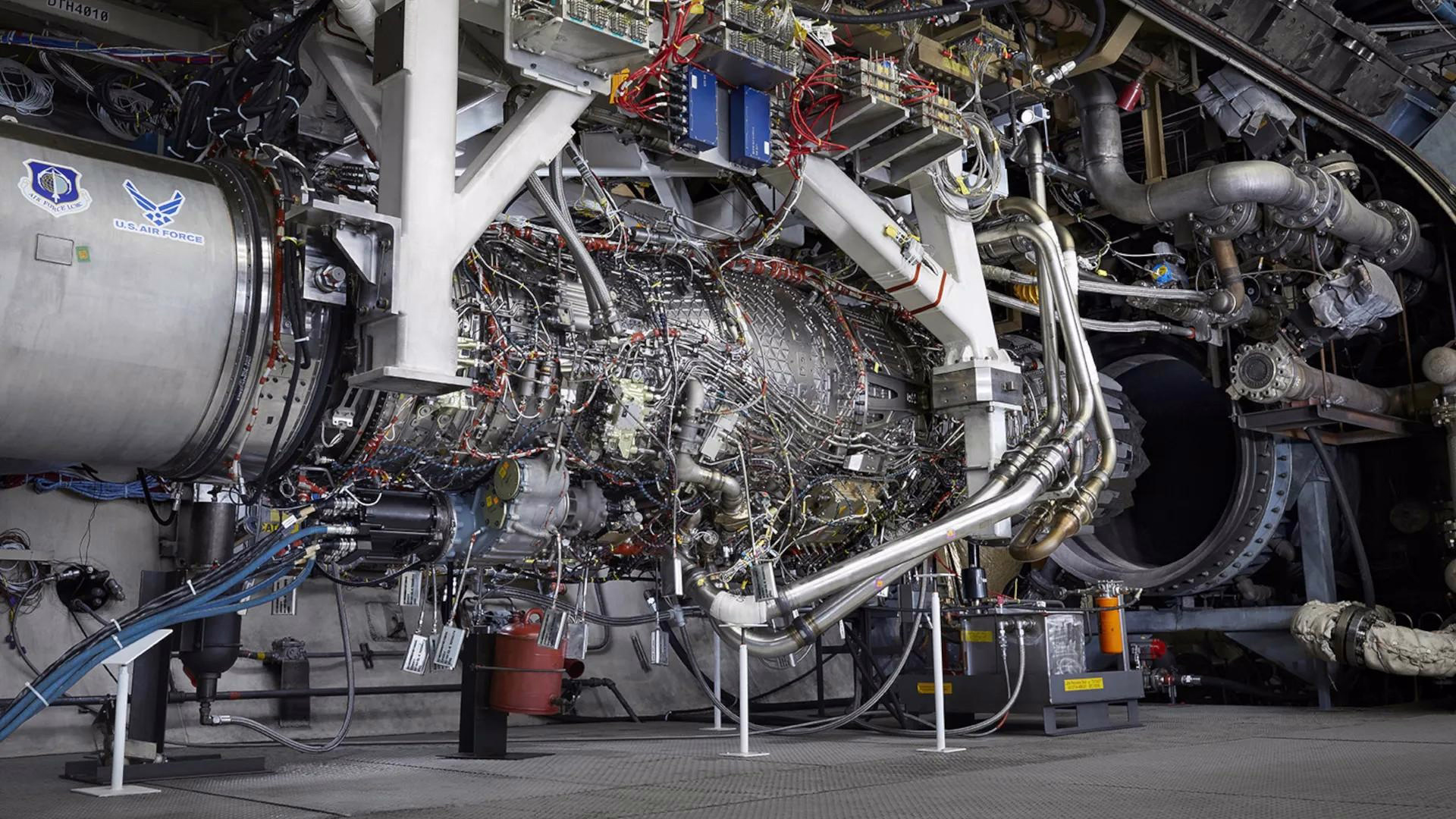 The Development of the Jet Engine in America