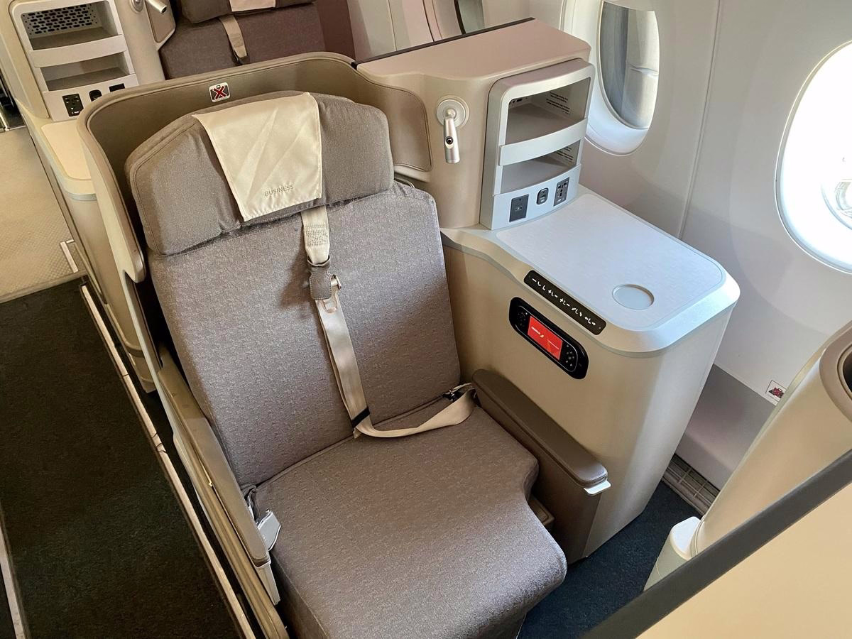 Airlines With the Most Intra-Europe Widebody Flights This December