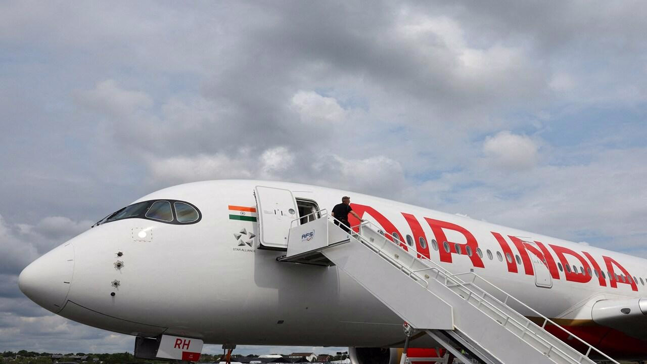 AI Express Flight from Kannur to Jeddah Returns Due to Engine Fault