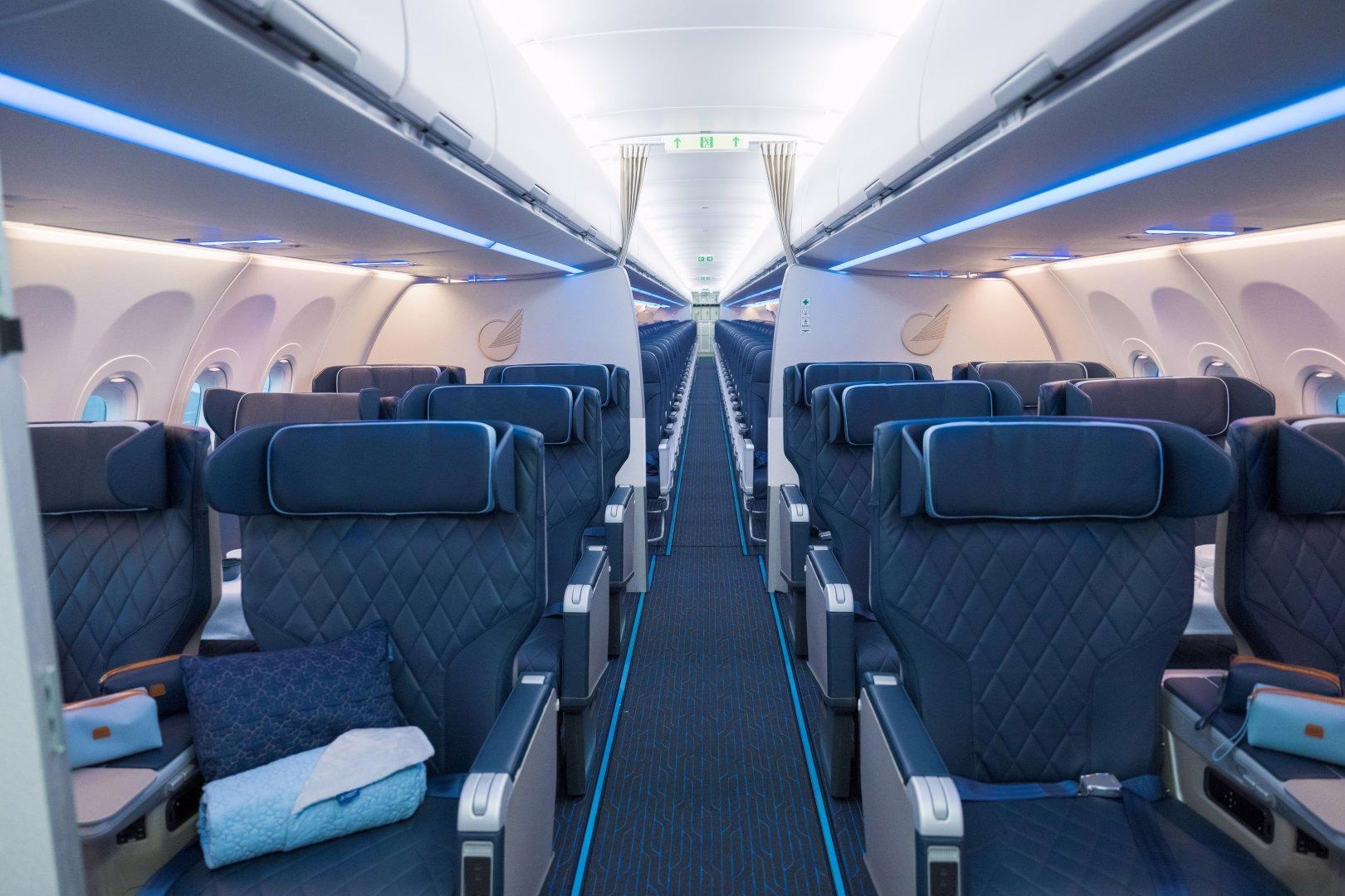Azerbaijan Airlines Receives First A321neo and Additional A320neo