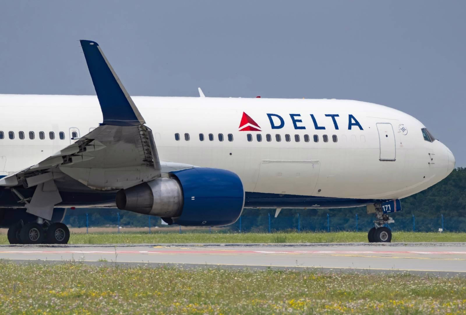 How Airlines Use AI to Set Flight Prices and What Consumers Can Do