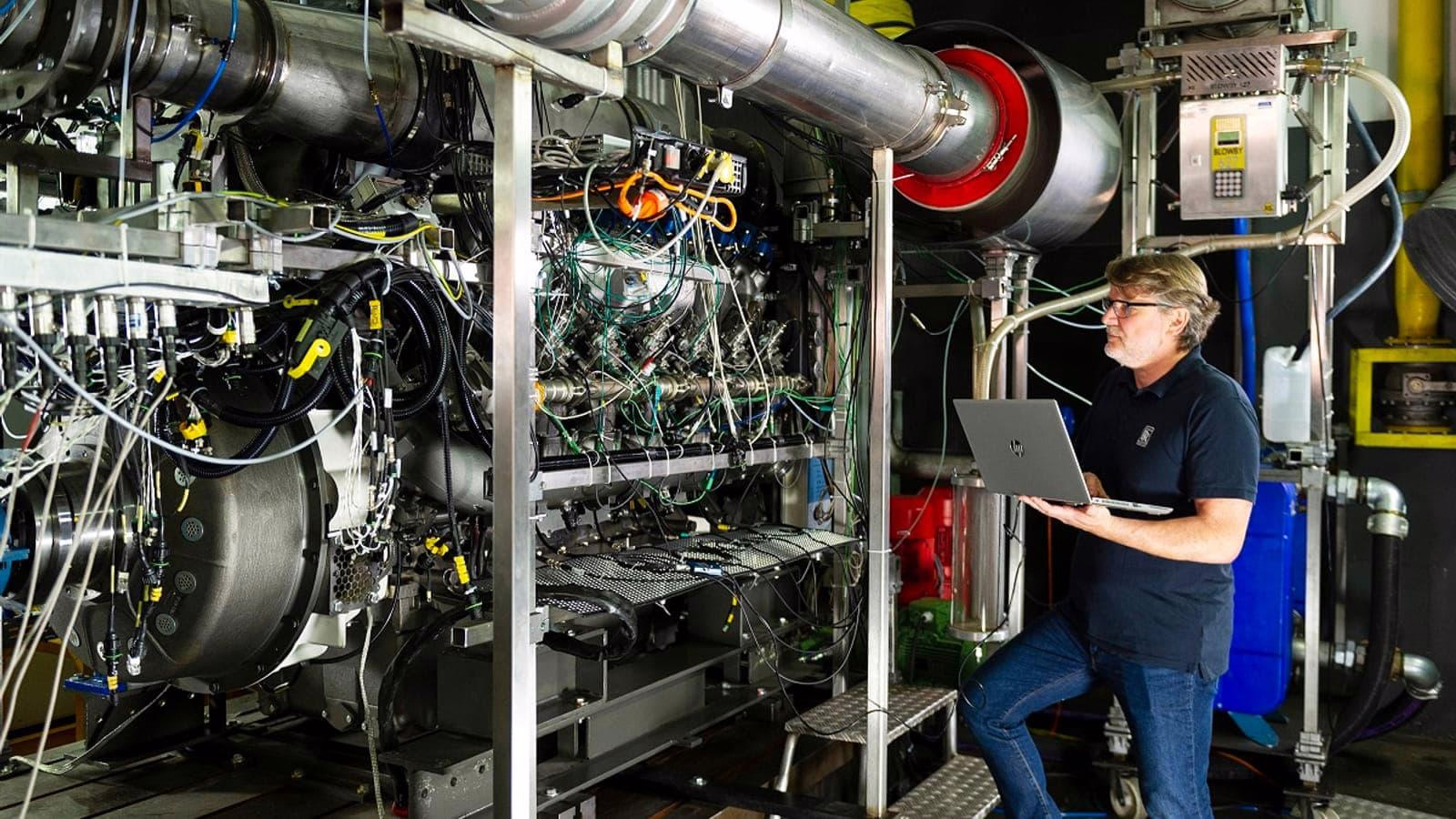 Rolls-Royce Unveils Hydrogen Engine Concept for Jet Power