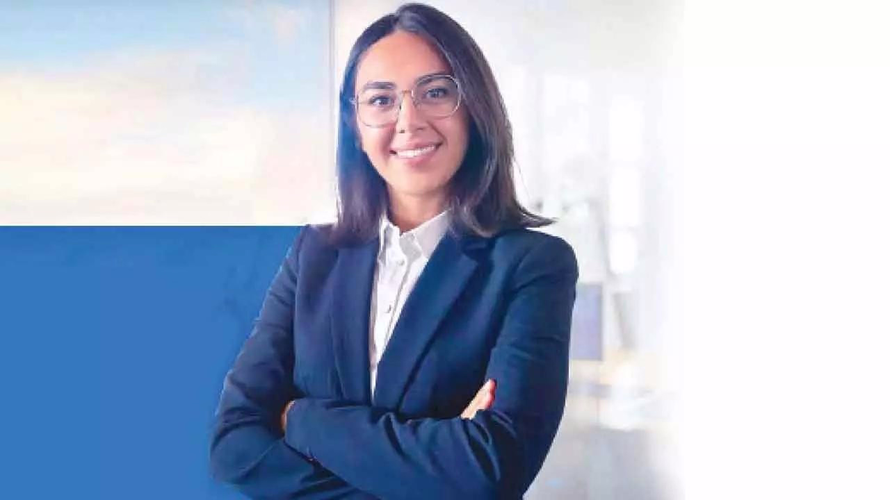 Career Paths in Aviation and Healthcare Management for BBA Graduates