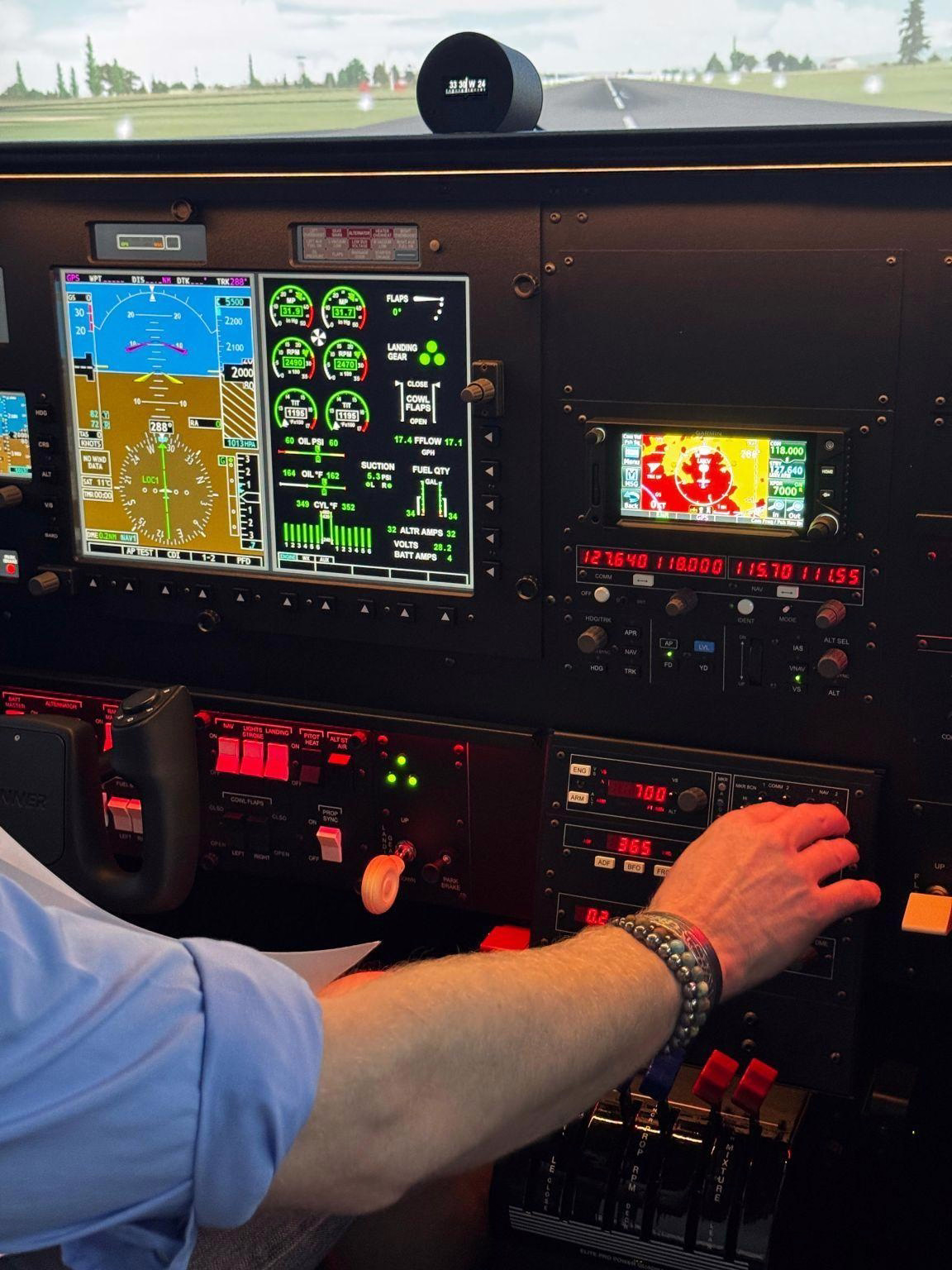 France's Hub'Air Certifies Multi-Engine Piston Variant of ELITE S311 FNPT II Eco Flyer