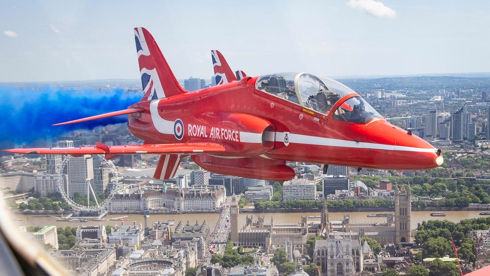 Red Arrows to Operate with Seven Aircraft Until 2030 Due to Aging Engines