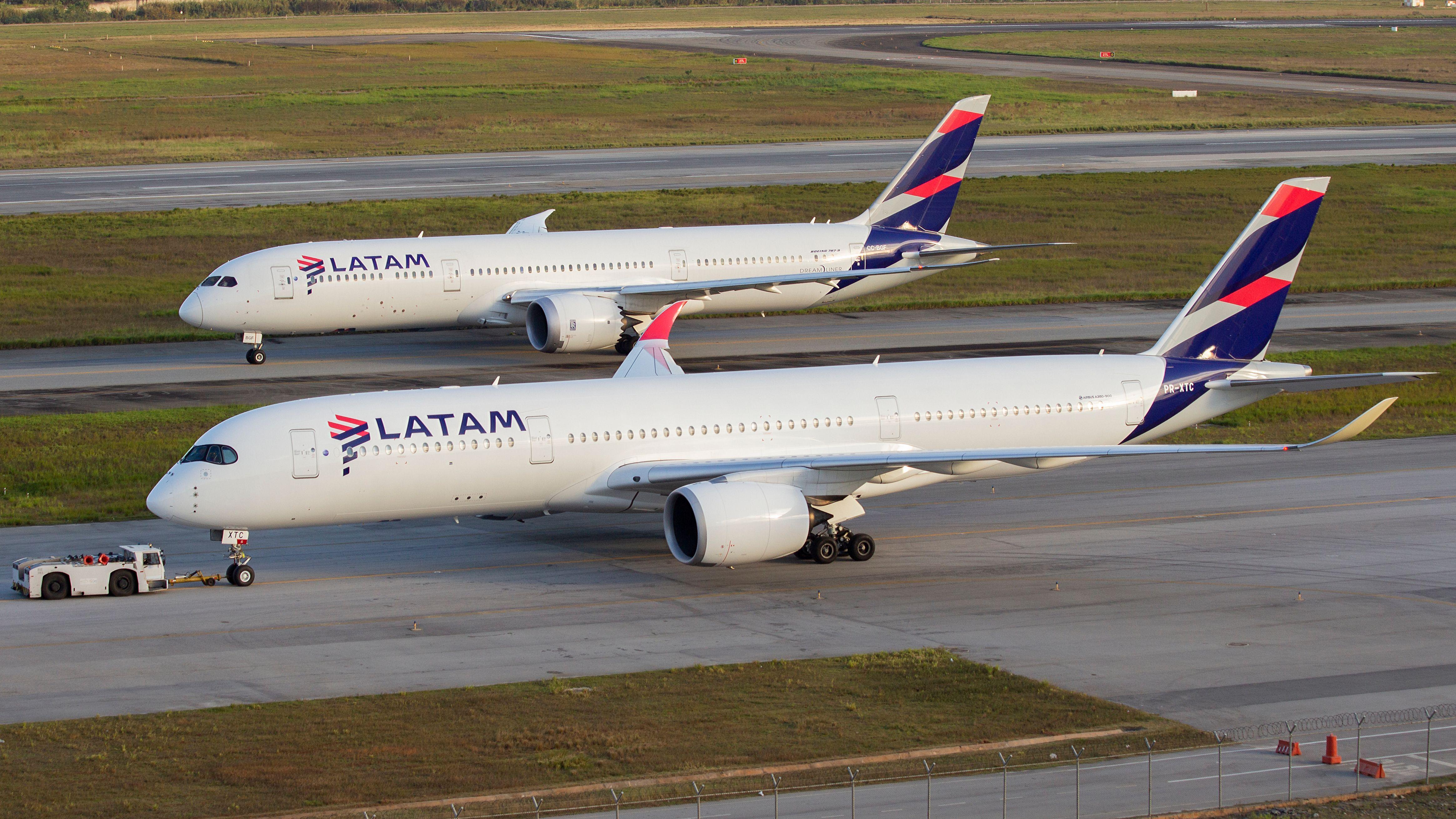 Comparing Costs of the Boeing 787 and Airbus A350