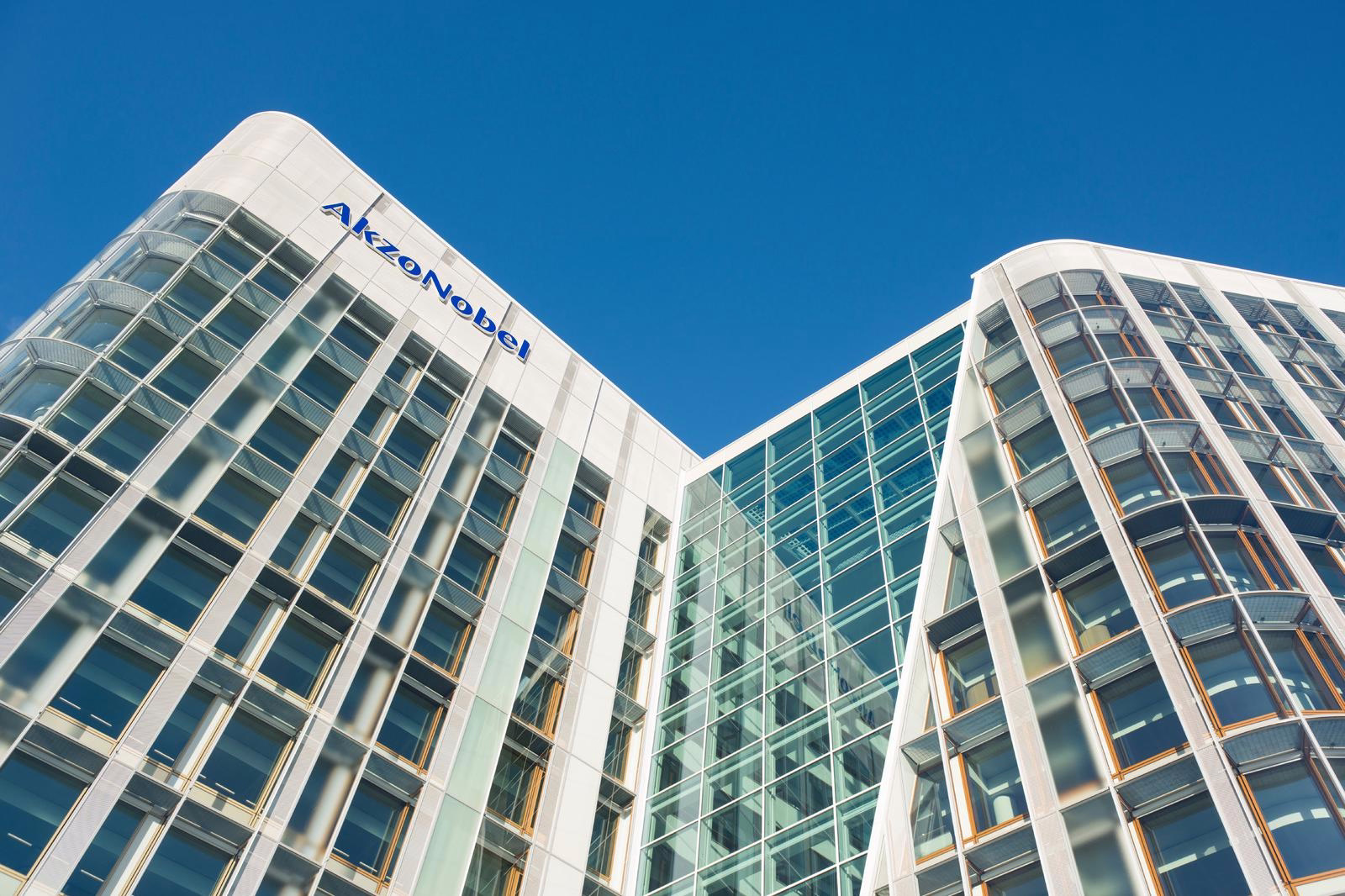 AkzoNobel stock holds steady as aerospace coatings innovation supports long-term growth